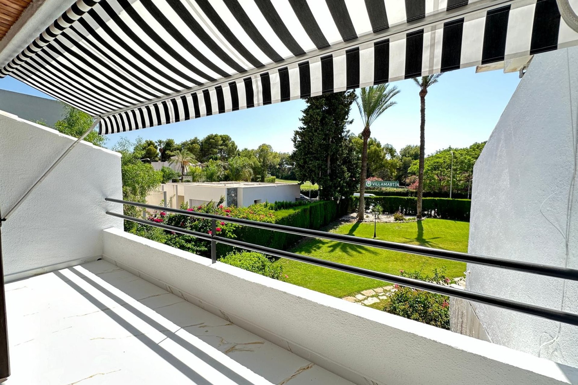 Resale - Apartment -
Orihuela Costa - Villamartín