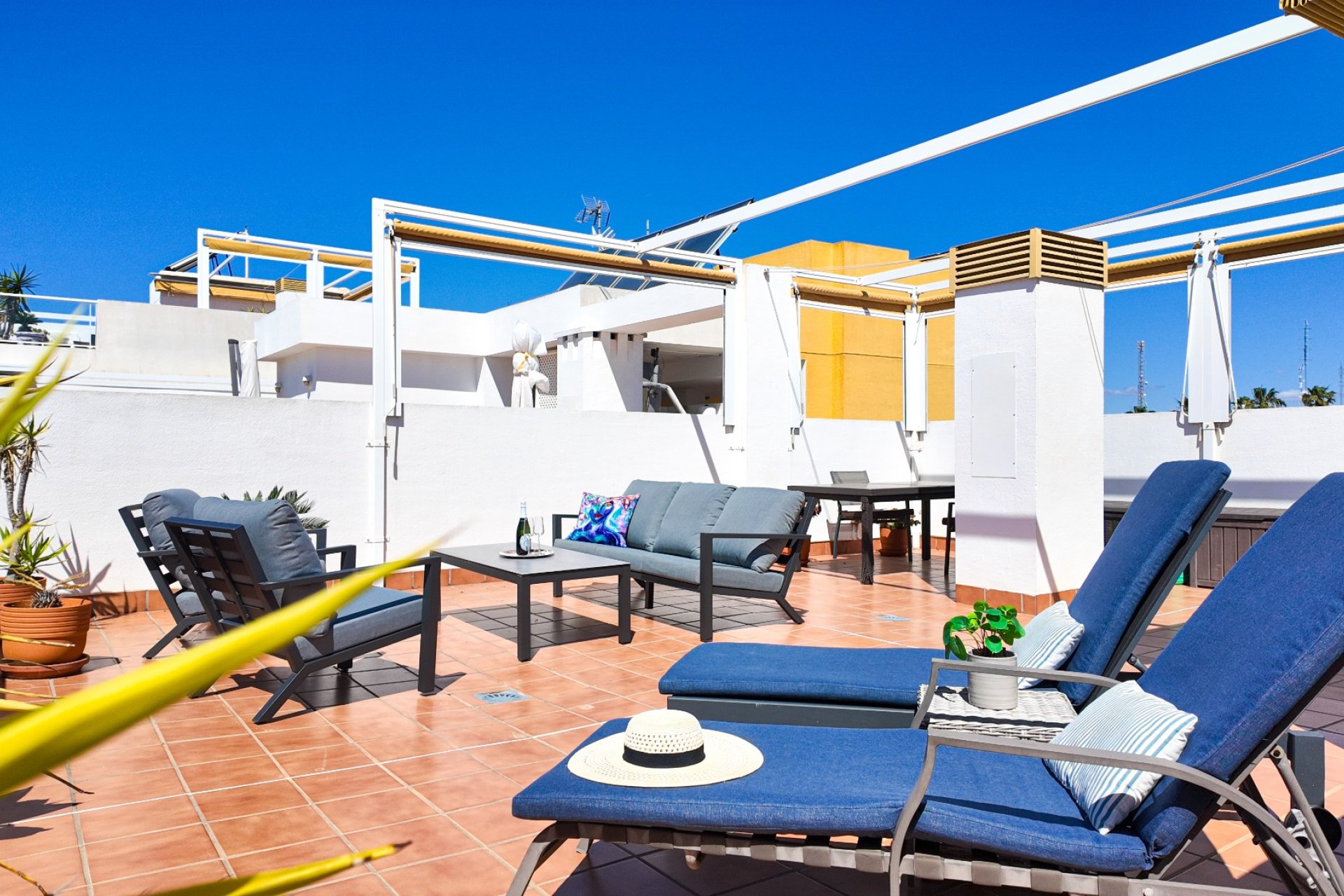 Resale - Apartment -
Orihuela Costa - Villamartín