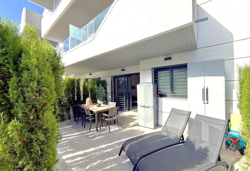 Resale - Apartment -
Orihuela Costa - Villamartín