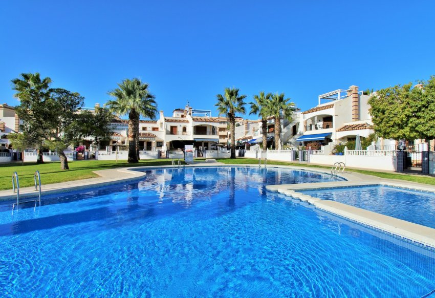 Resale - Apartment -
Playa Flamenca
