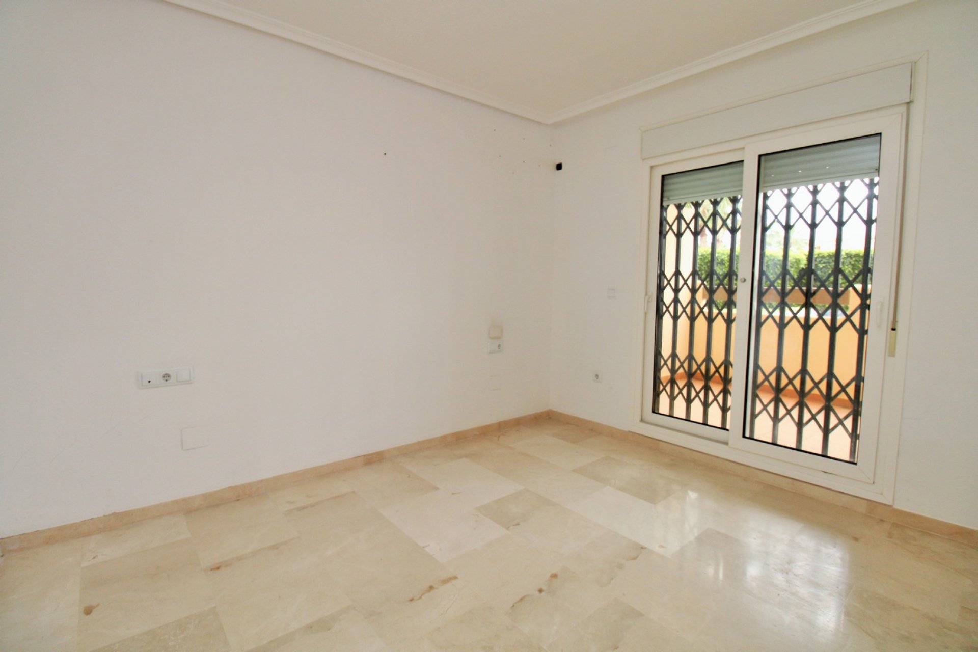 Resale - Apartment -
Playa Flamenca