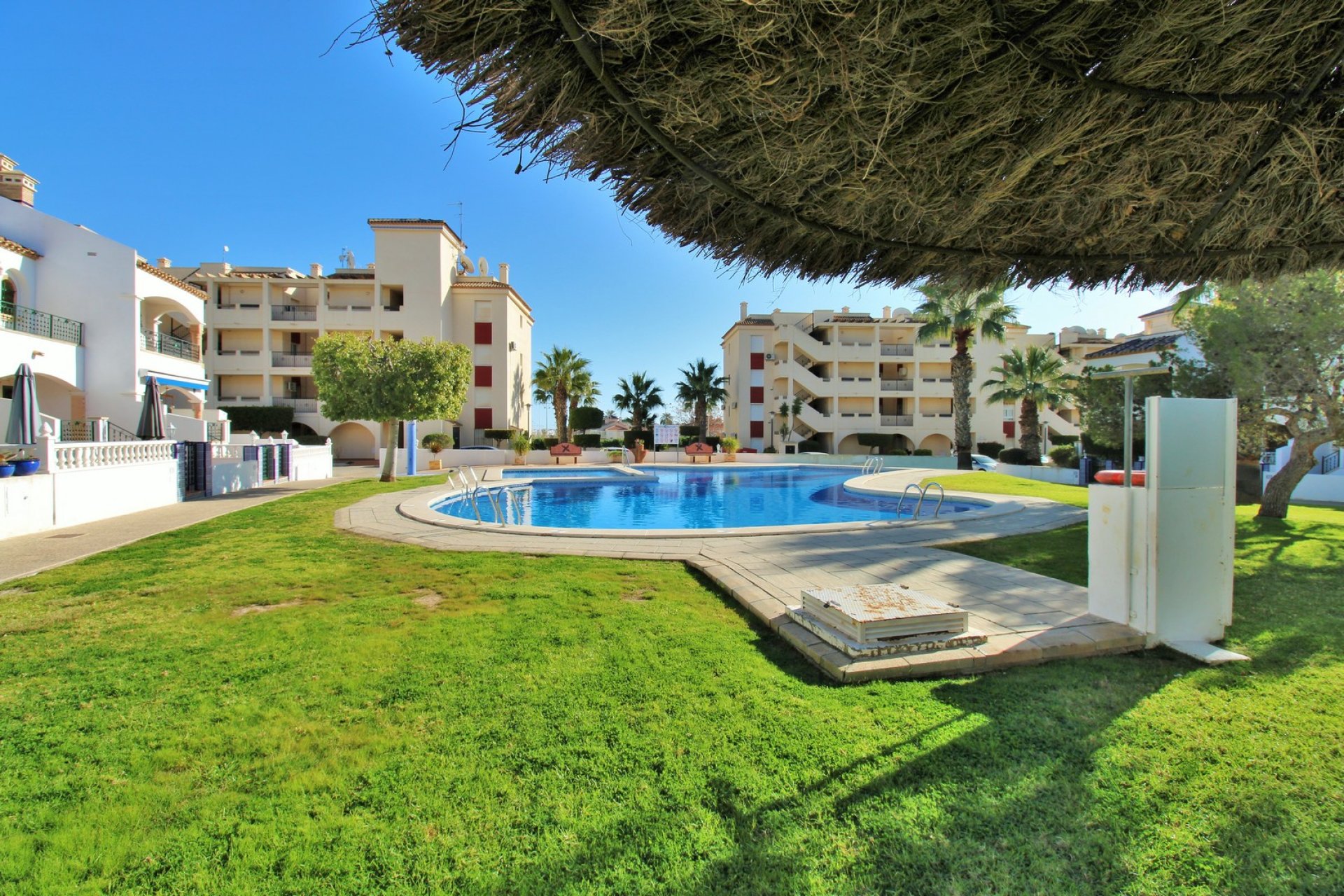 Resale - Apartment -
Playa Flamenca