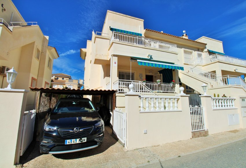 Resale - Apartment -
Playa Flamenca