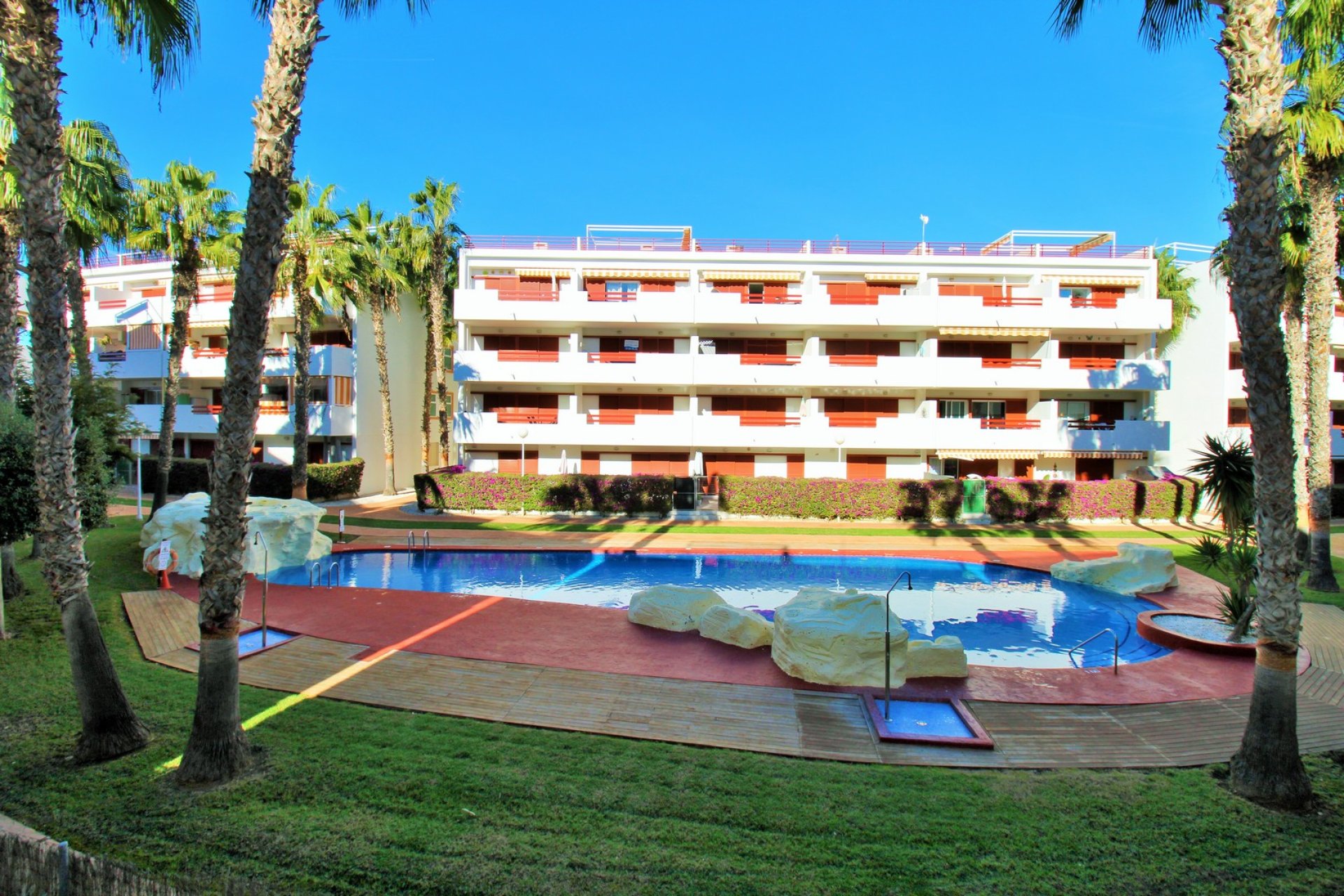 Resale - Apartment -
Playa Flamenca