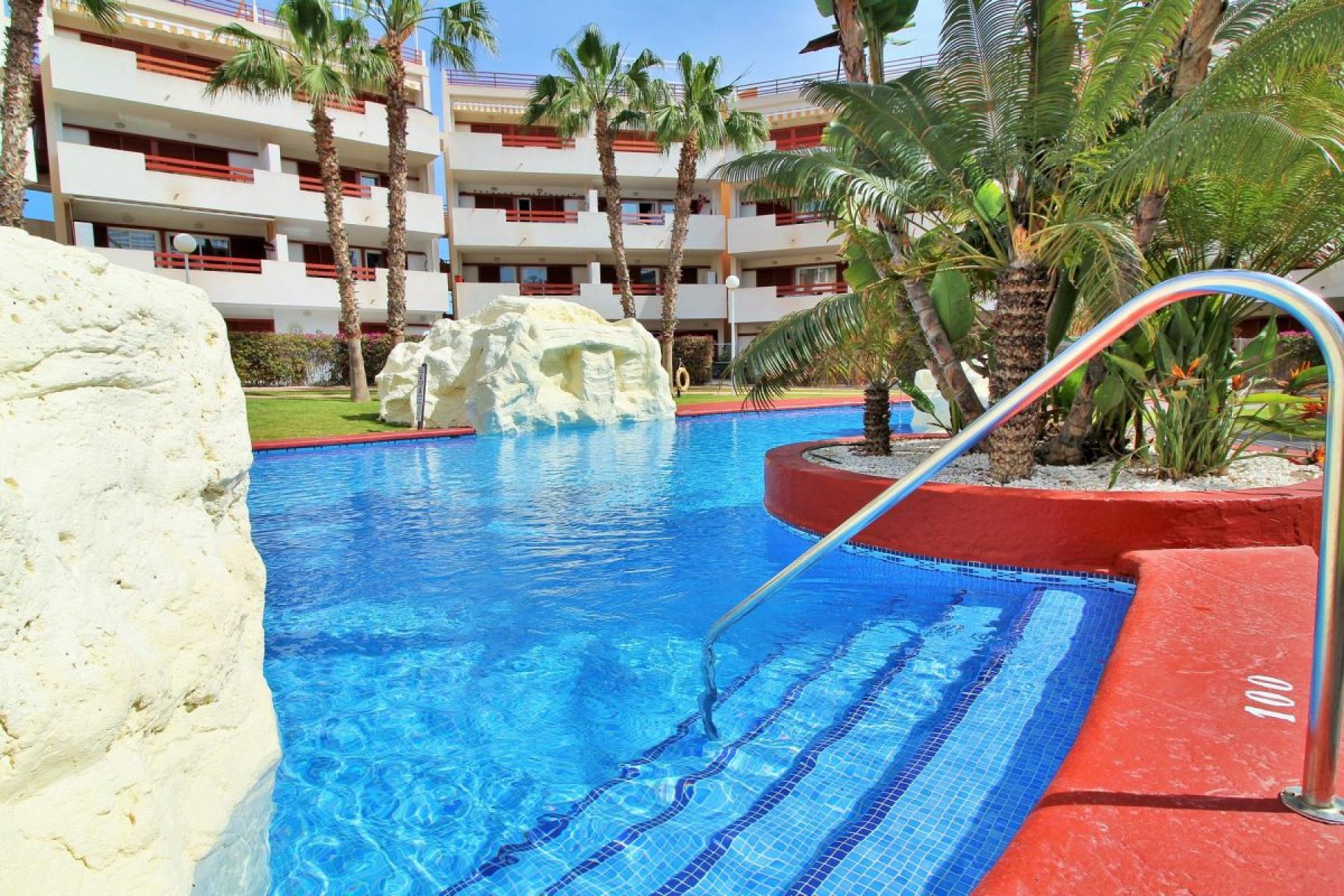 Resale - Apartment -
Playa Flamenca