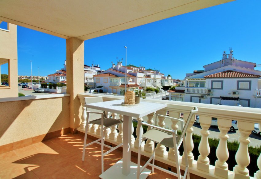 Resale - Apartment -
Playa Flamenca