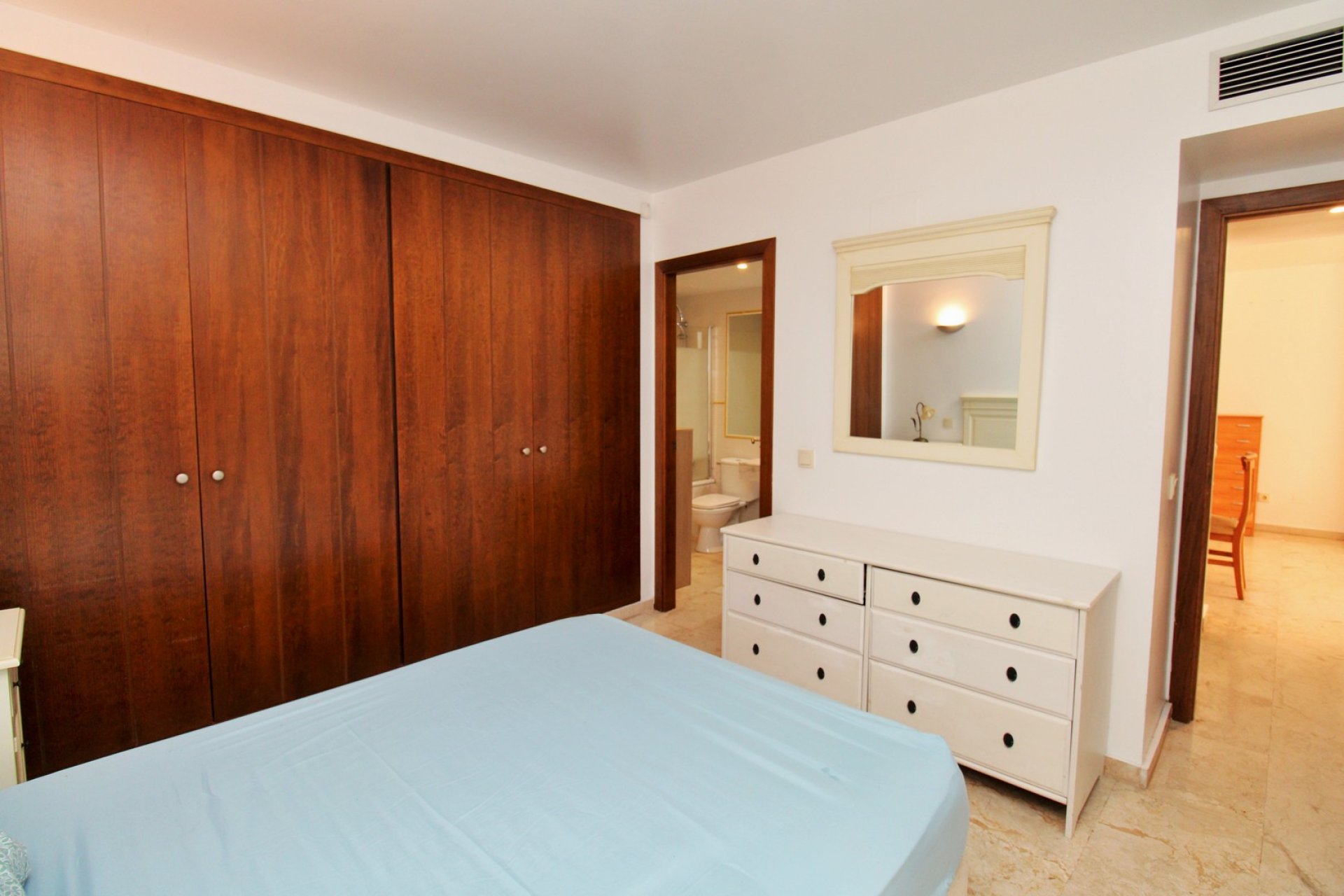 Resale - Apartment -
Punta Prima