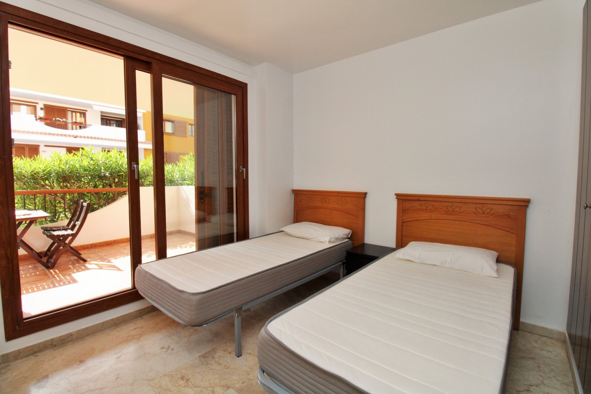 Resale - Apartment -
Punta Prima