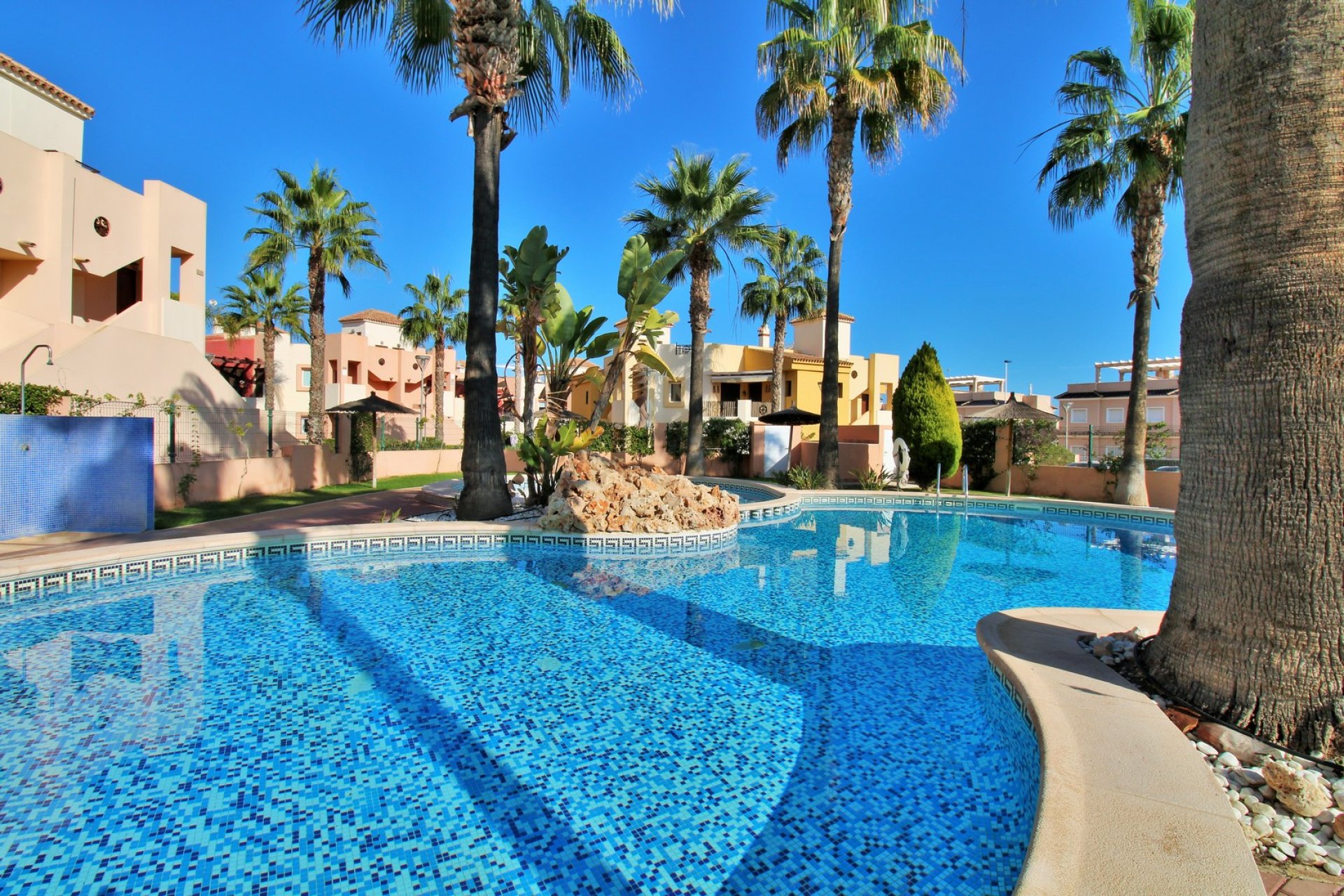 Resale - Apartment -
Punta Prima
