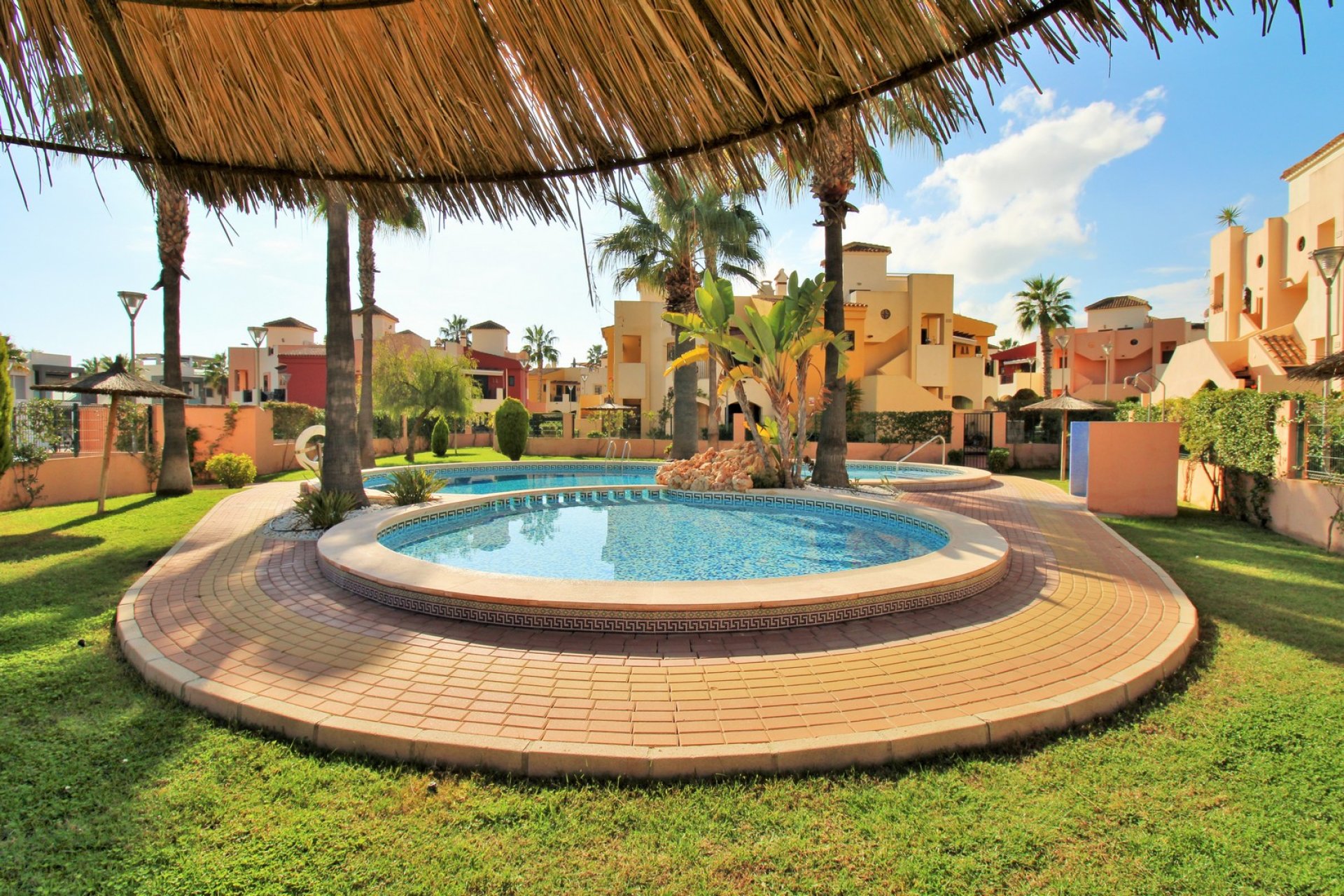 Resale - Apartment -
Punta Prima
