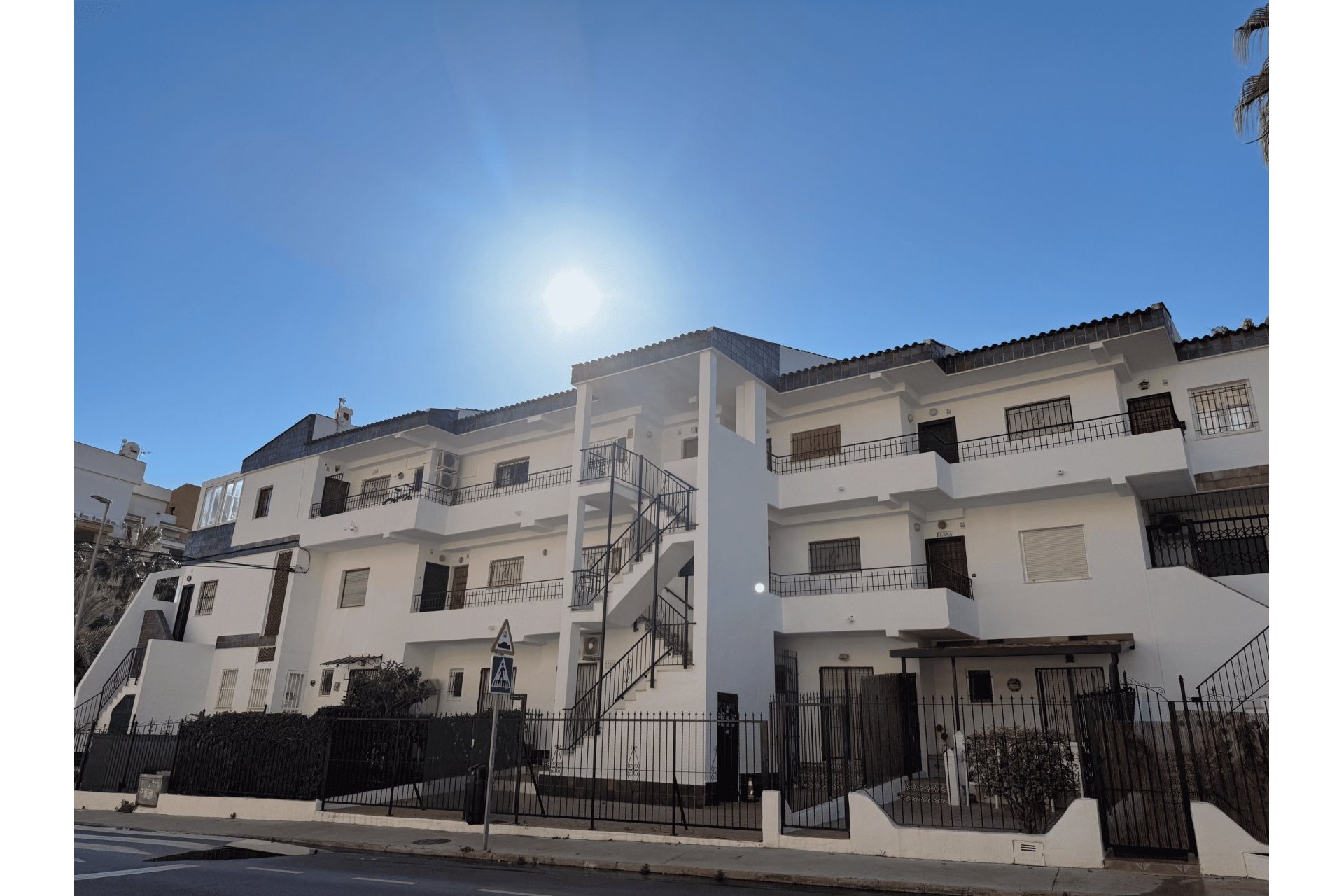 Resale - Apartment -
Punta Prima