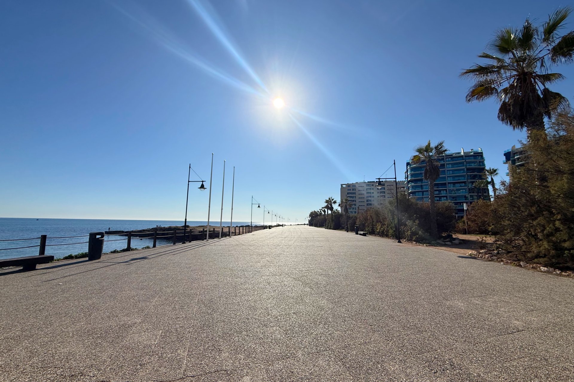 Resale - Apartment -
Punta Prima