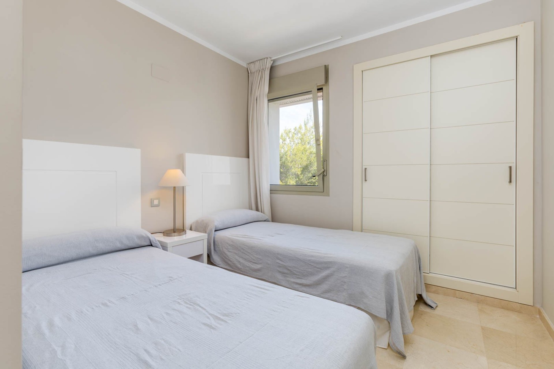Resale - Apartment -
San Miguel de Salinas