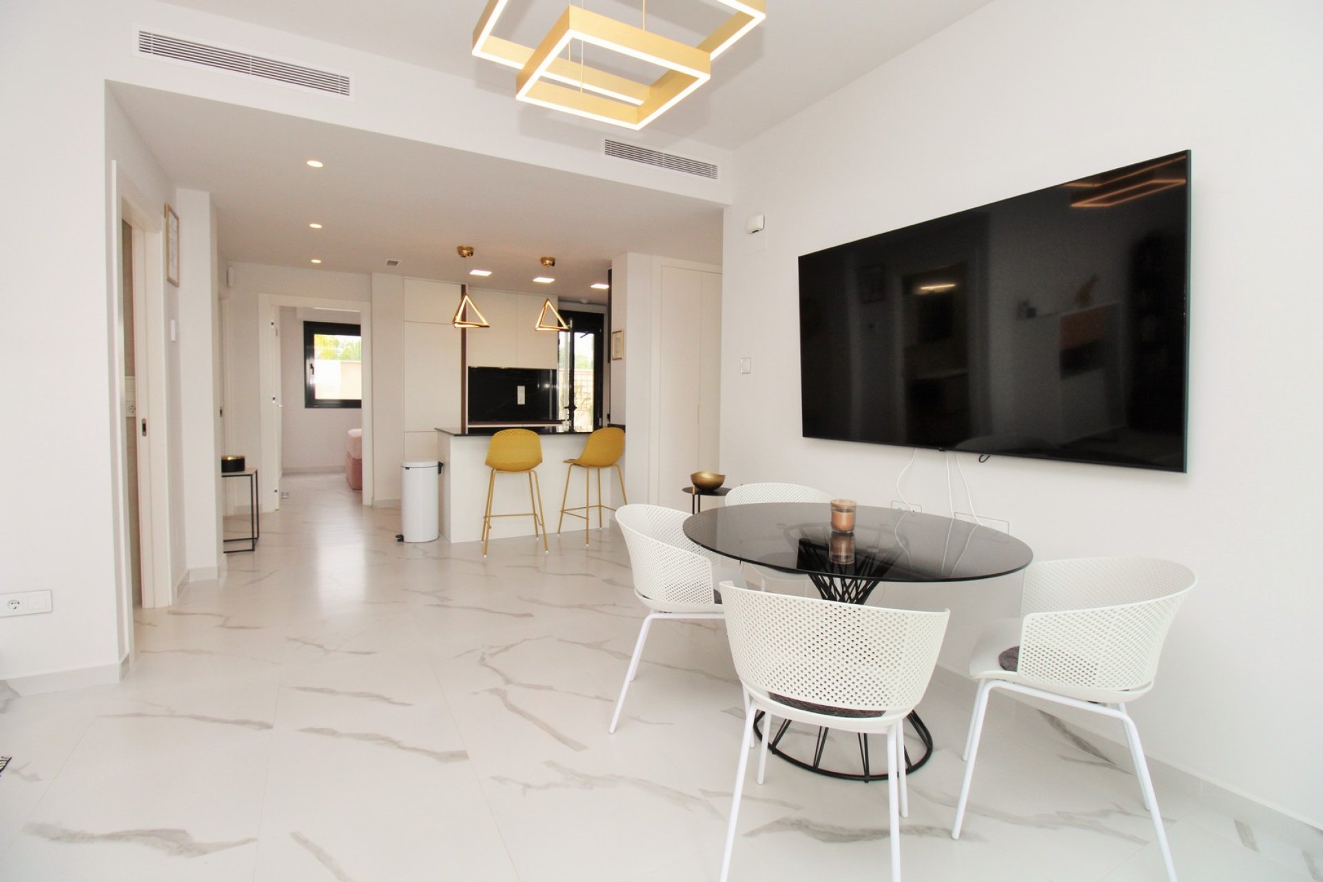 Resale - Apartment -
San Miguel de Salinas