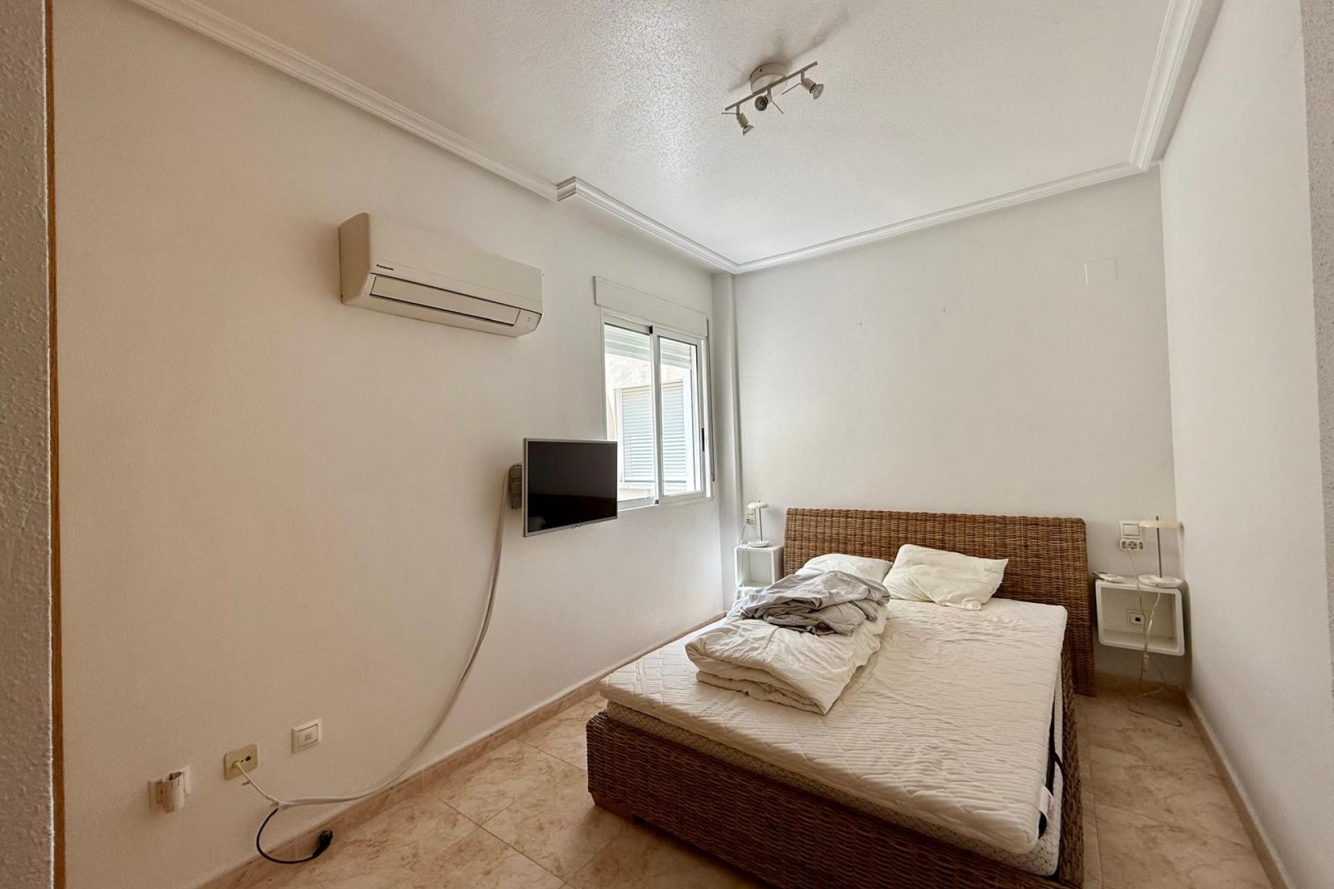 Resale - Apartment -
Torrevieja