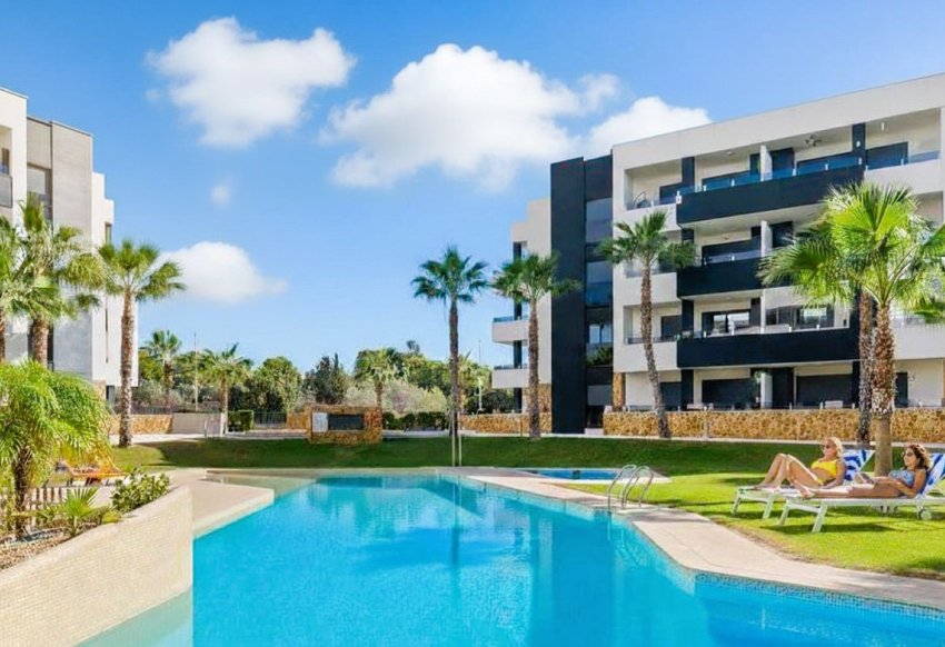 Resale - Apartment -
Villamartín - Amanecer VI