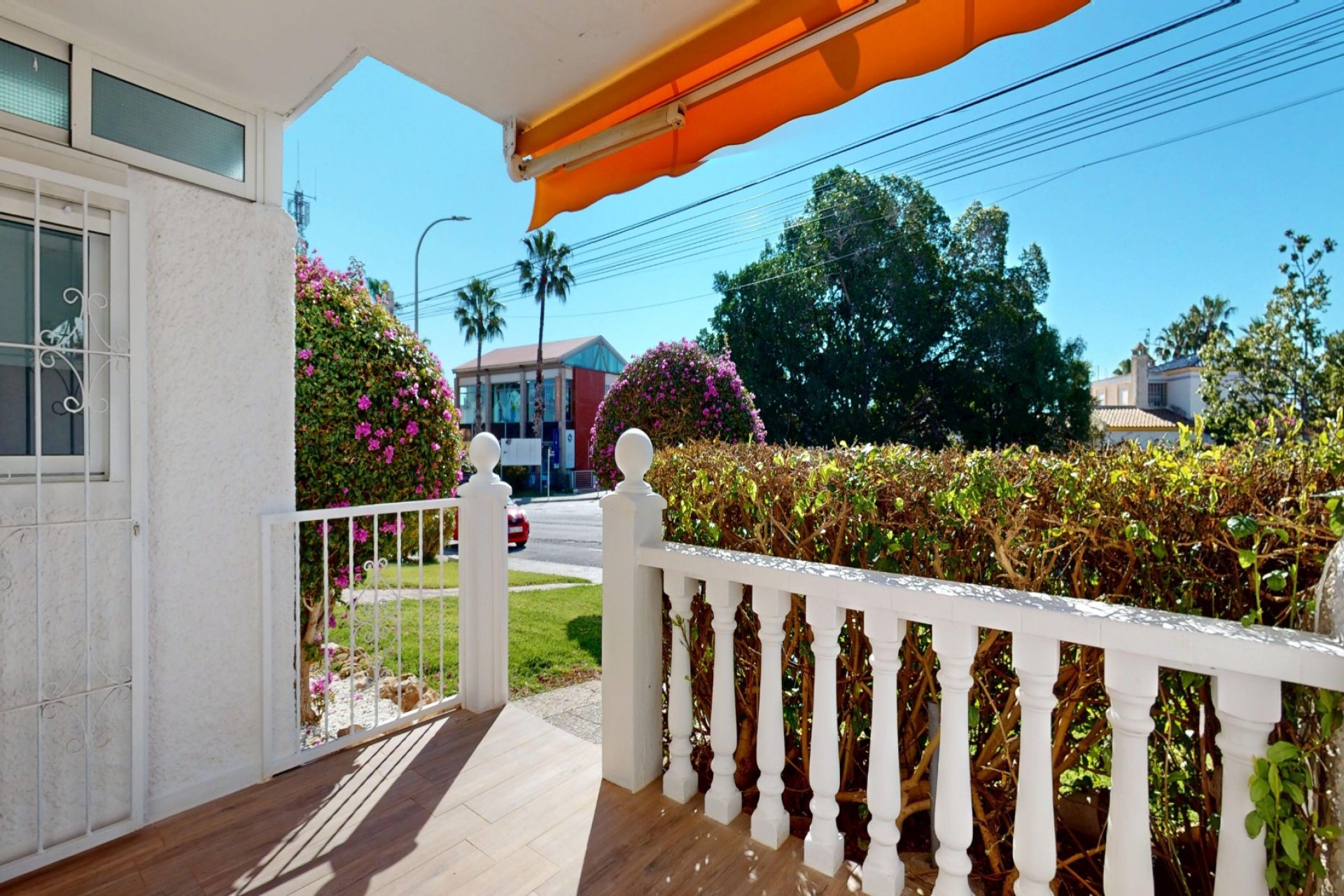 Resale - Apartment -
Villamartín - Costa Blanca