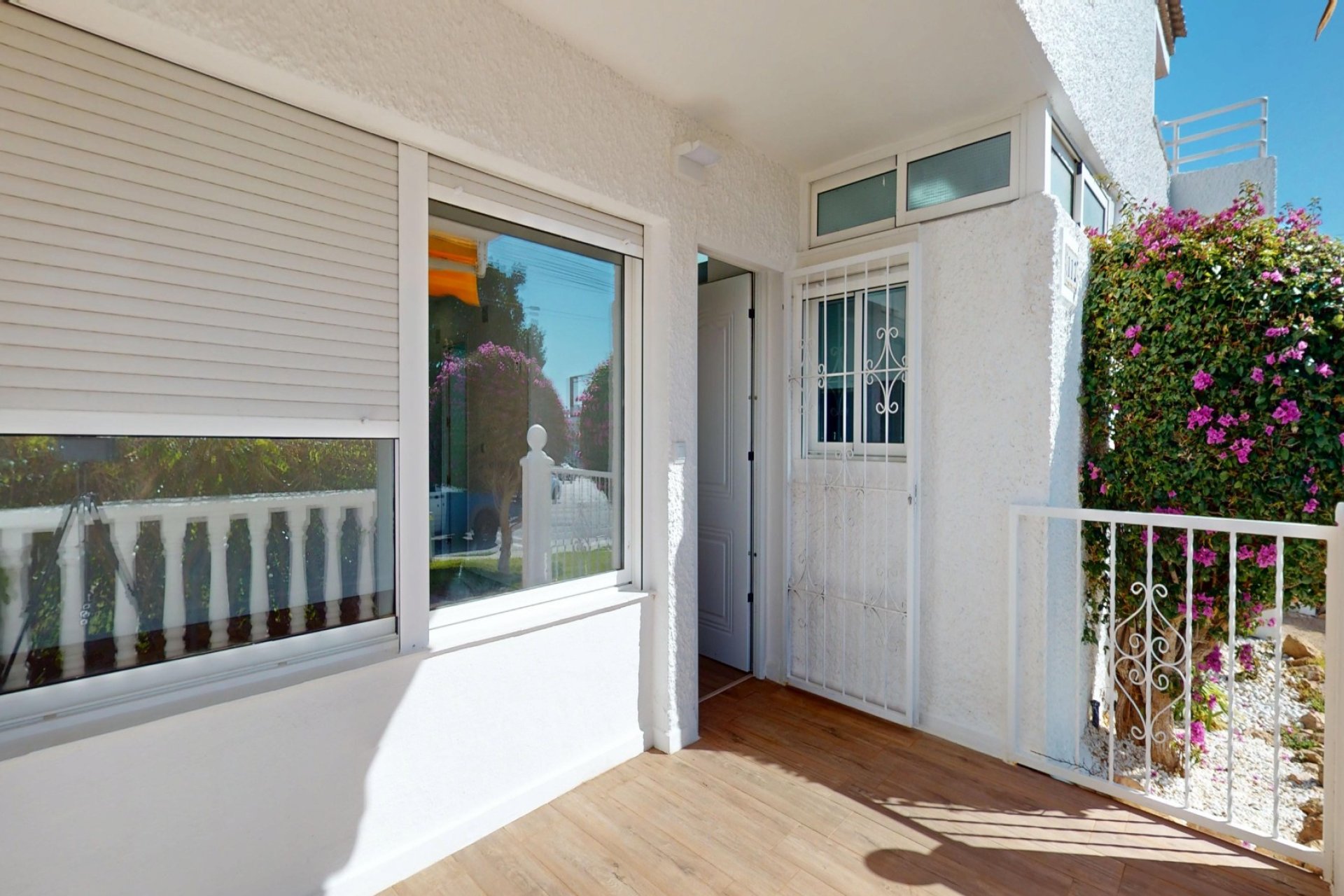 Resale - Apartment -
Villamartín - Costa Blanca