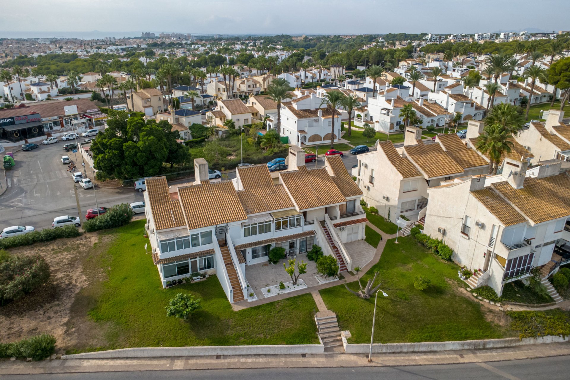 Resale - Apartment -
Villamartín - Costa Blanca