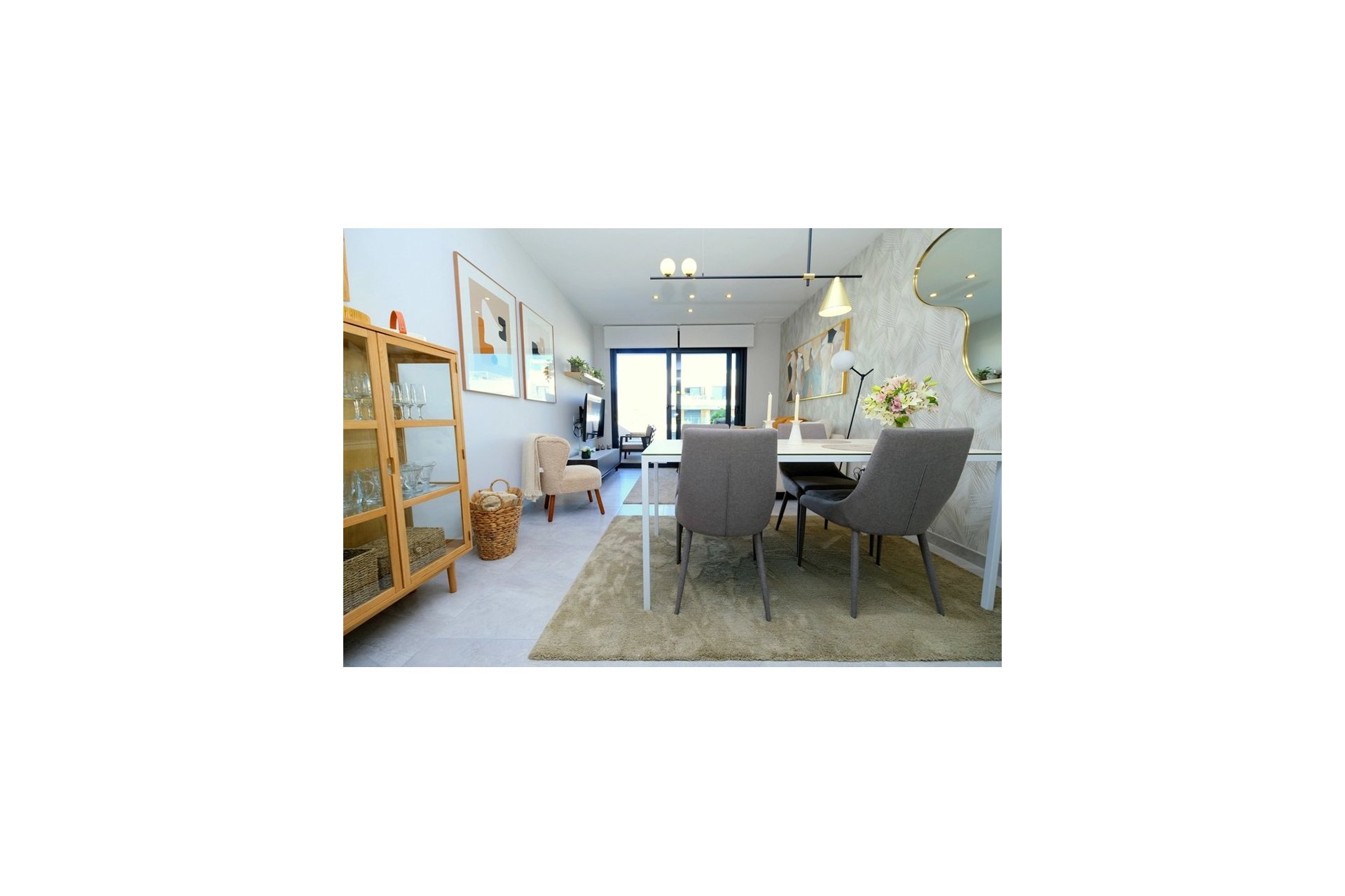 Resale - Apartment -
Villamartín - Las Filipinas