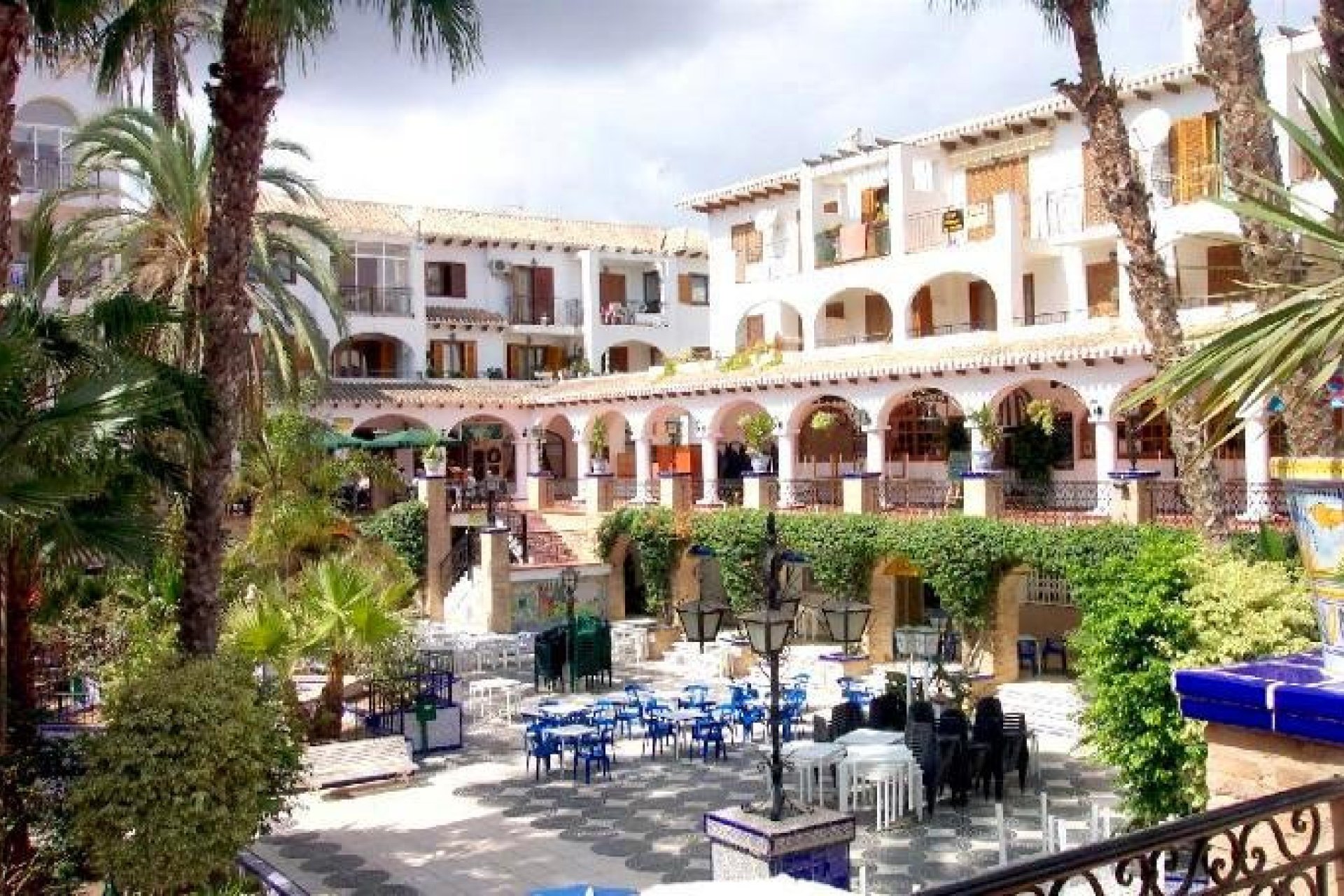 Resale - Apartment -
Villamartín - Las Filipinas
