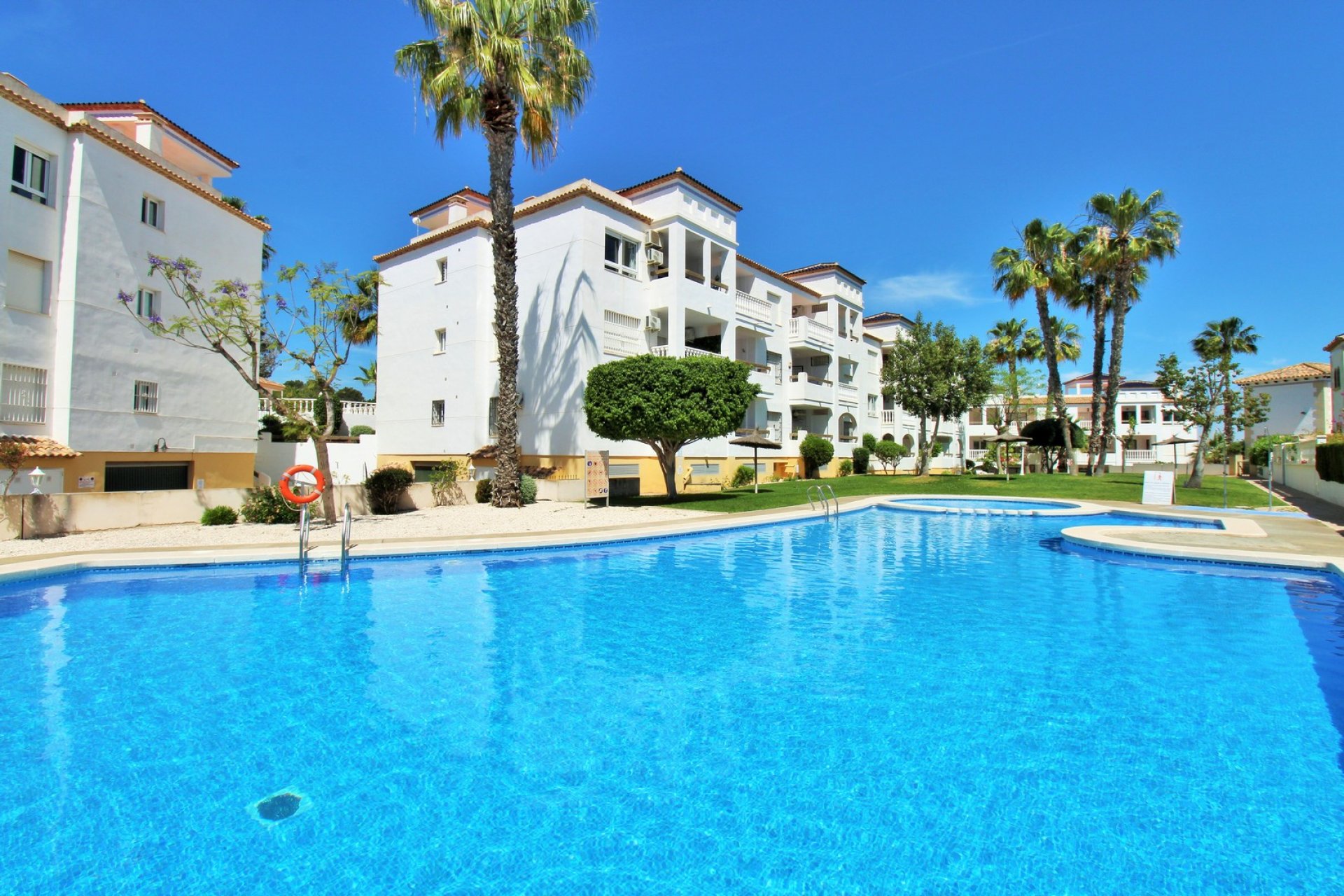 Resale - Apartment -
Villamartín - Las Violetas
