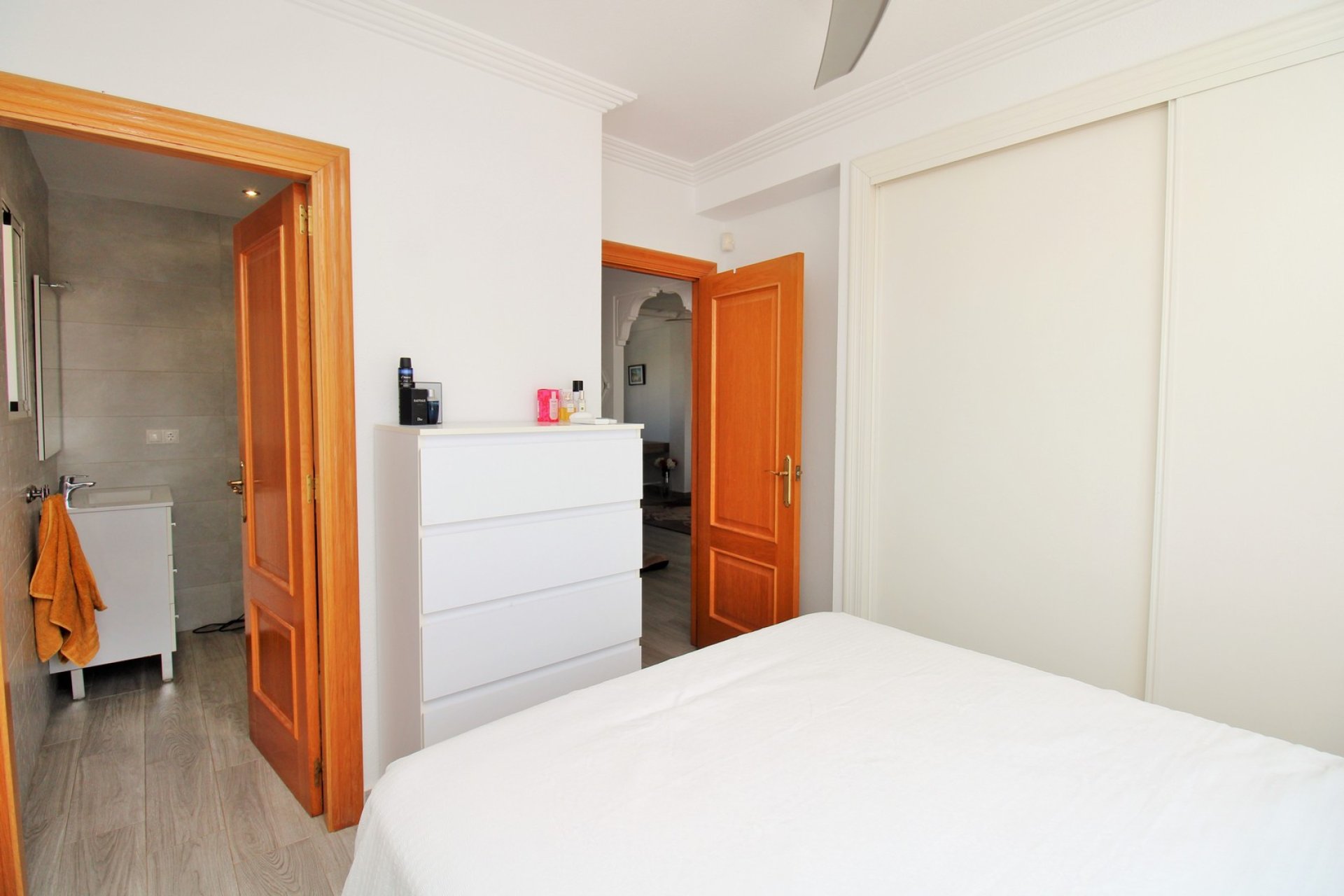 Resale - Apartment -
Villamartín - Las Violetas