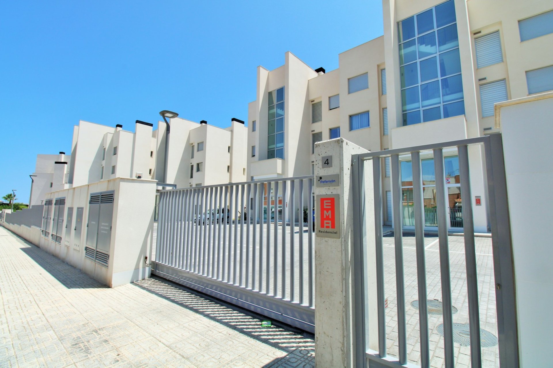 Resale - Apartment -
Villamartín - Los Dolses