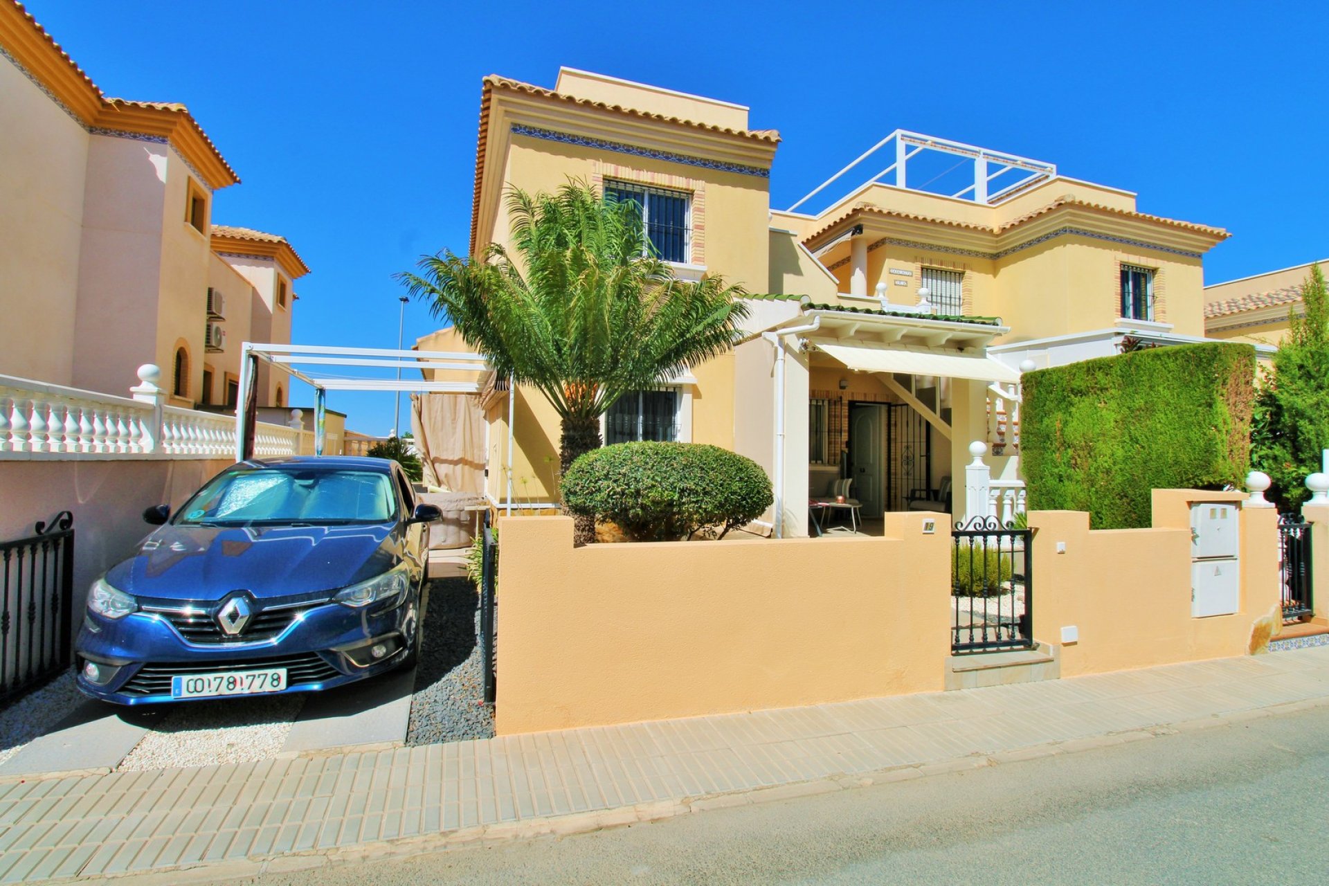 Resale - Apartment -
Villamartín - Los Dolses