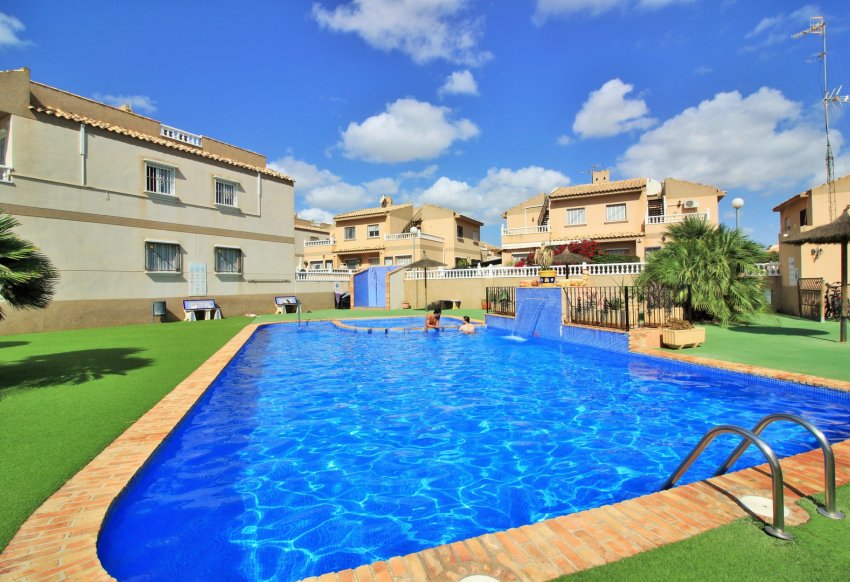 Resale - Apartment -
Villamartín - PAU 8