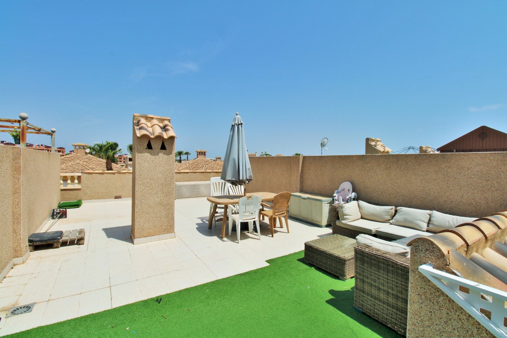 Resale - Apartment -
Villamartín - PAU 8
