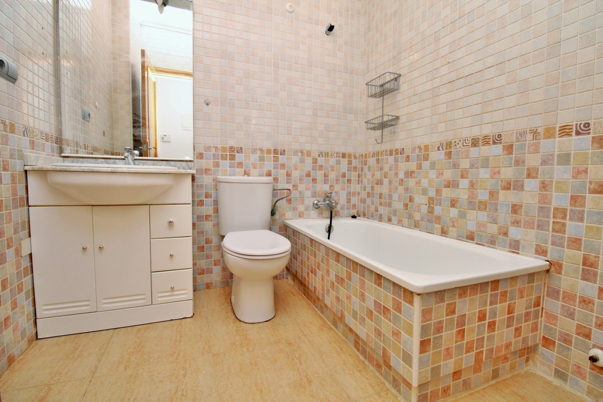 Resale - Apartment -
Villamartín - PAU 8