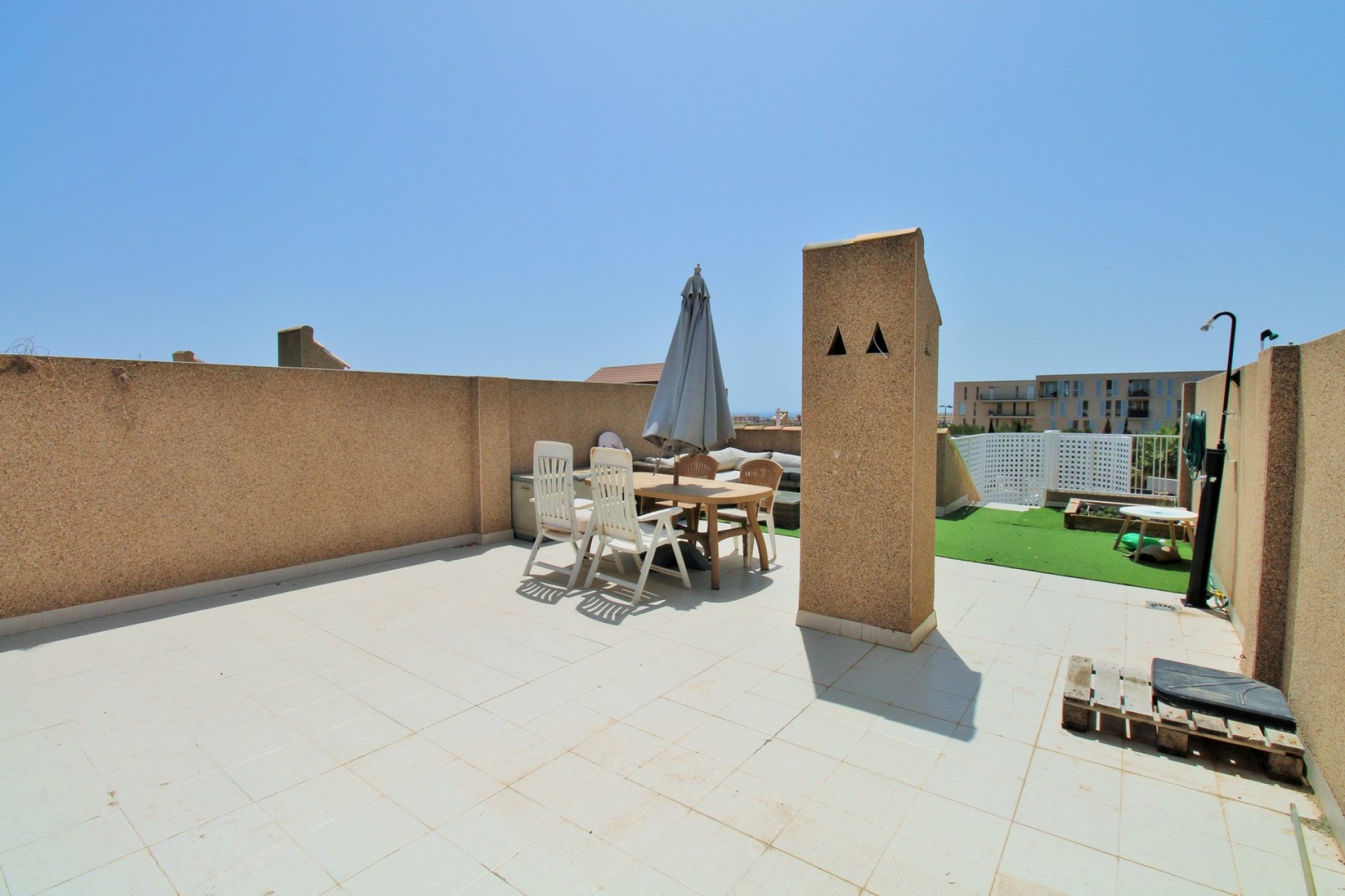 Resale - Apartment -
Villamartín - PAU 8