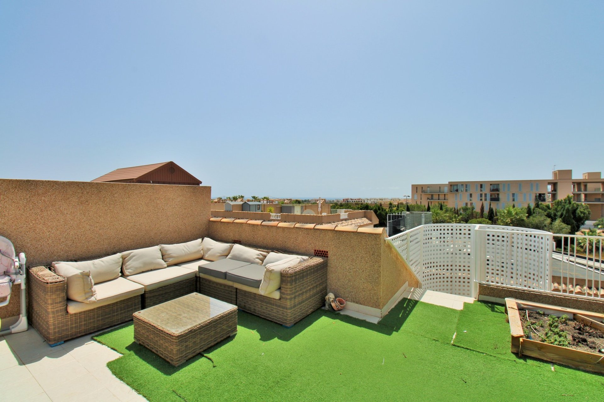 Resale - Apartment -
Villamartín - PAU 8