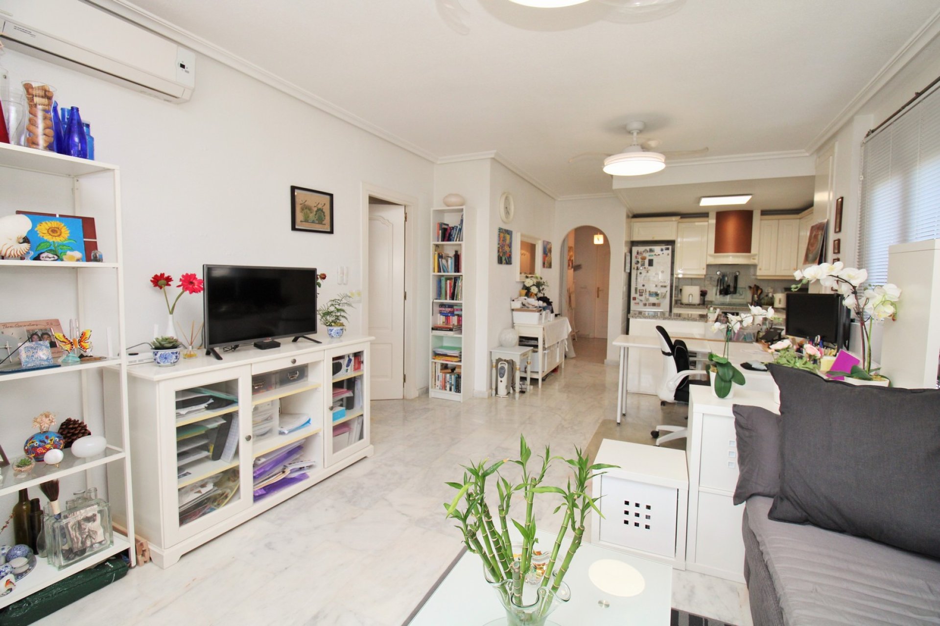 Resale - Apartment -
Villamartín - PAU 8