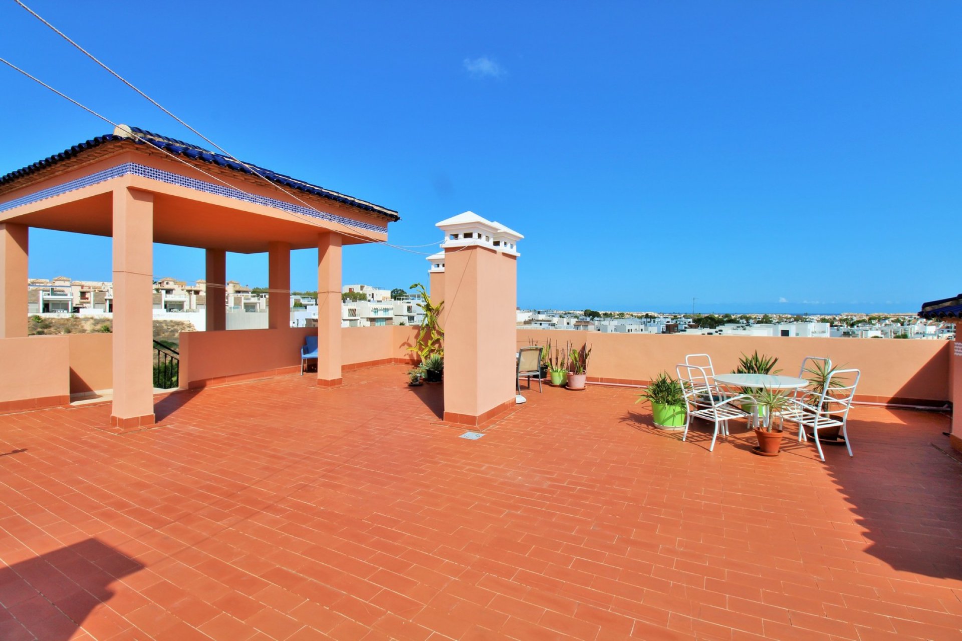 Resale - Apartment -
Villamartín - PAU 8