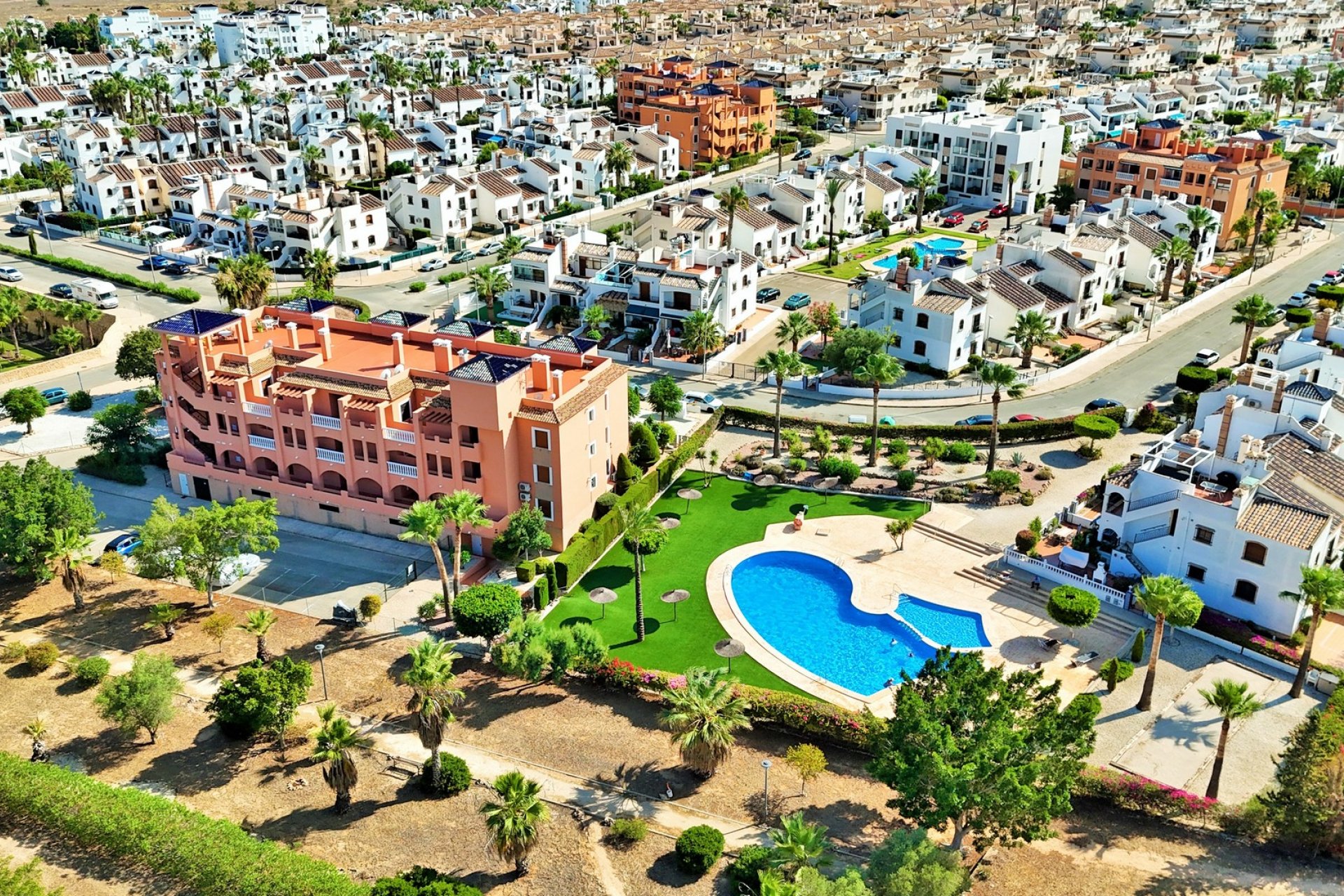 Resale - Apartment -
Villamartín - PAU 8
