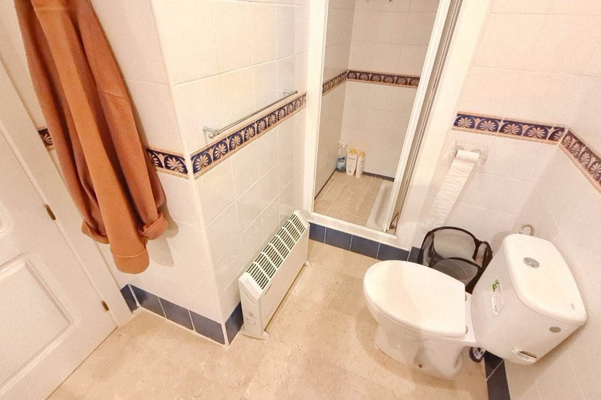 Resale - Apartment -
Villamartín - PAU 8