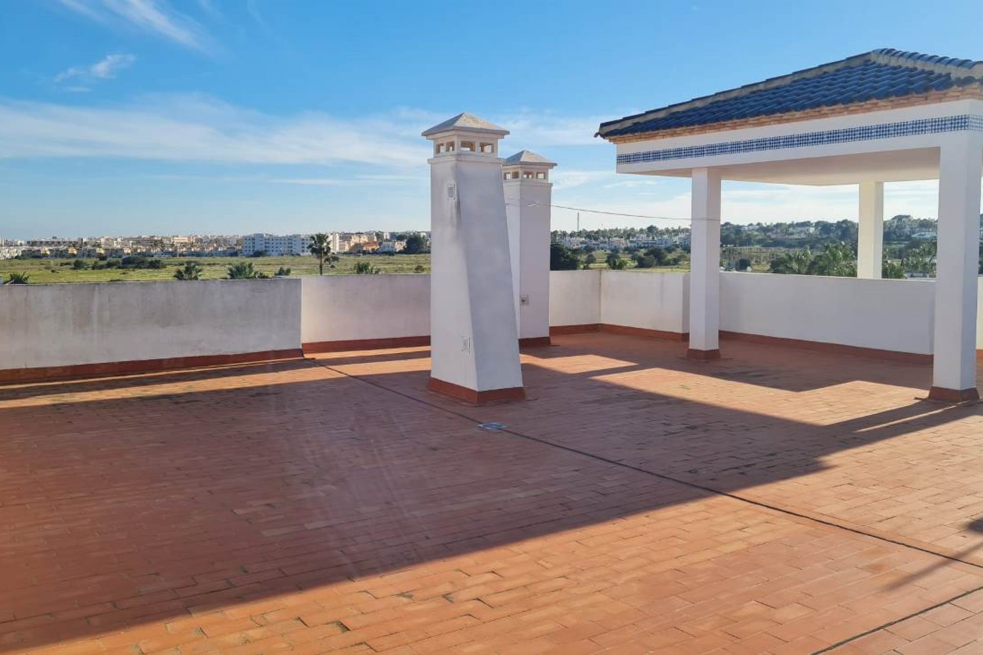 Resale - Apartment -
Villamartín - PAU 8