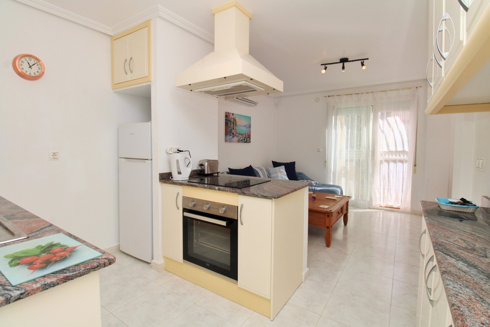 Resale - Apartment -
Villamartín - PAU 8