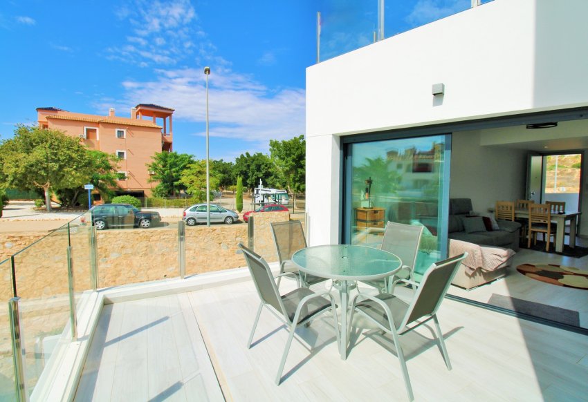 Resale - Apartment -
Villamartín - PAU 8