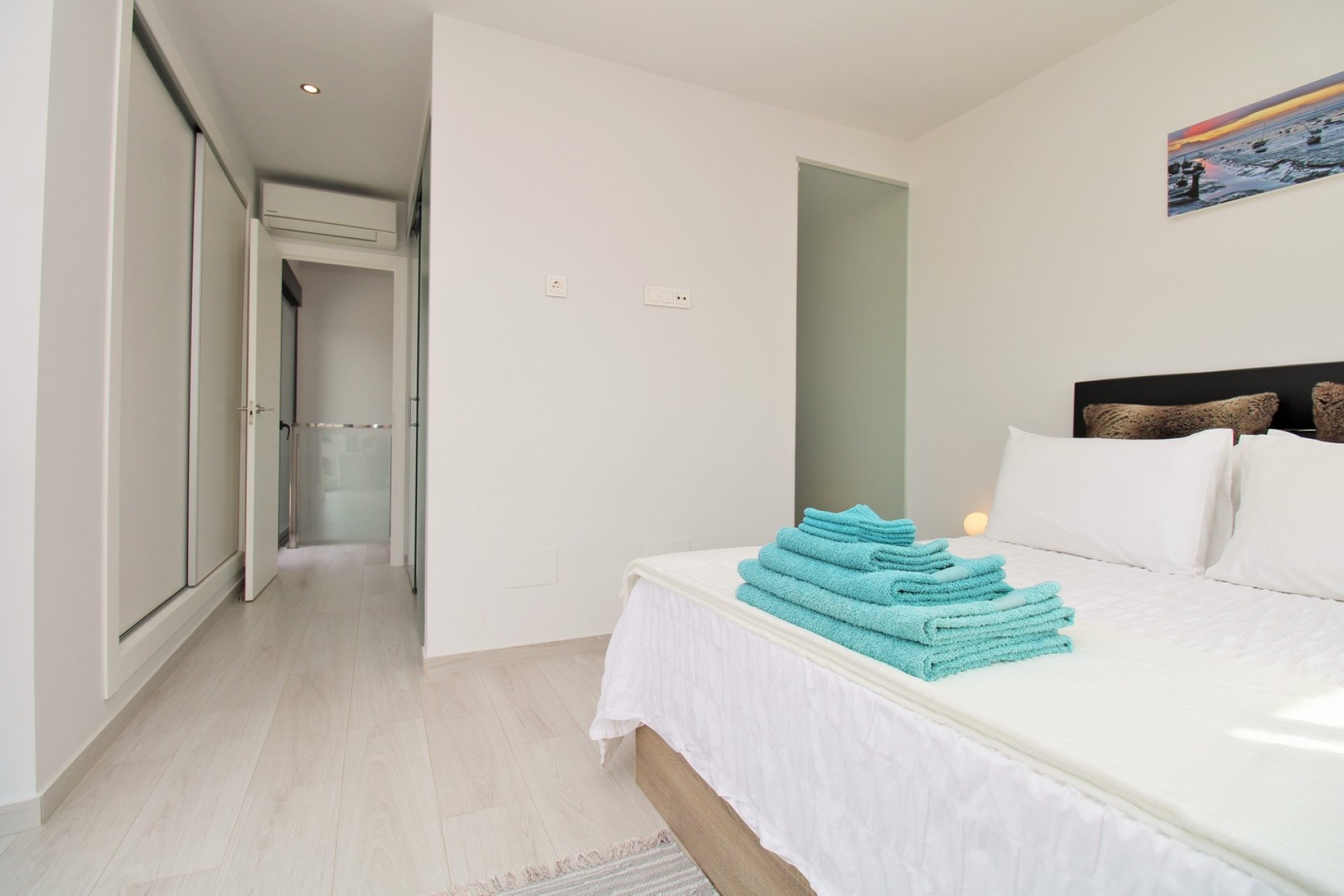 Resale - Apartment -
Villamartín - PAU 8