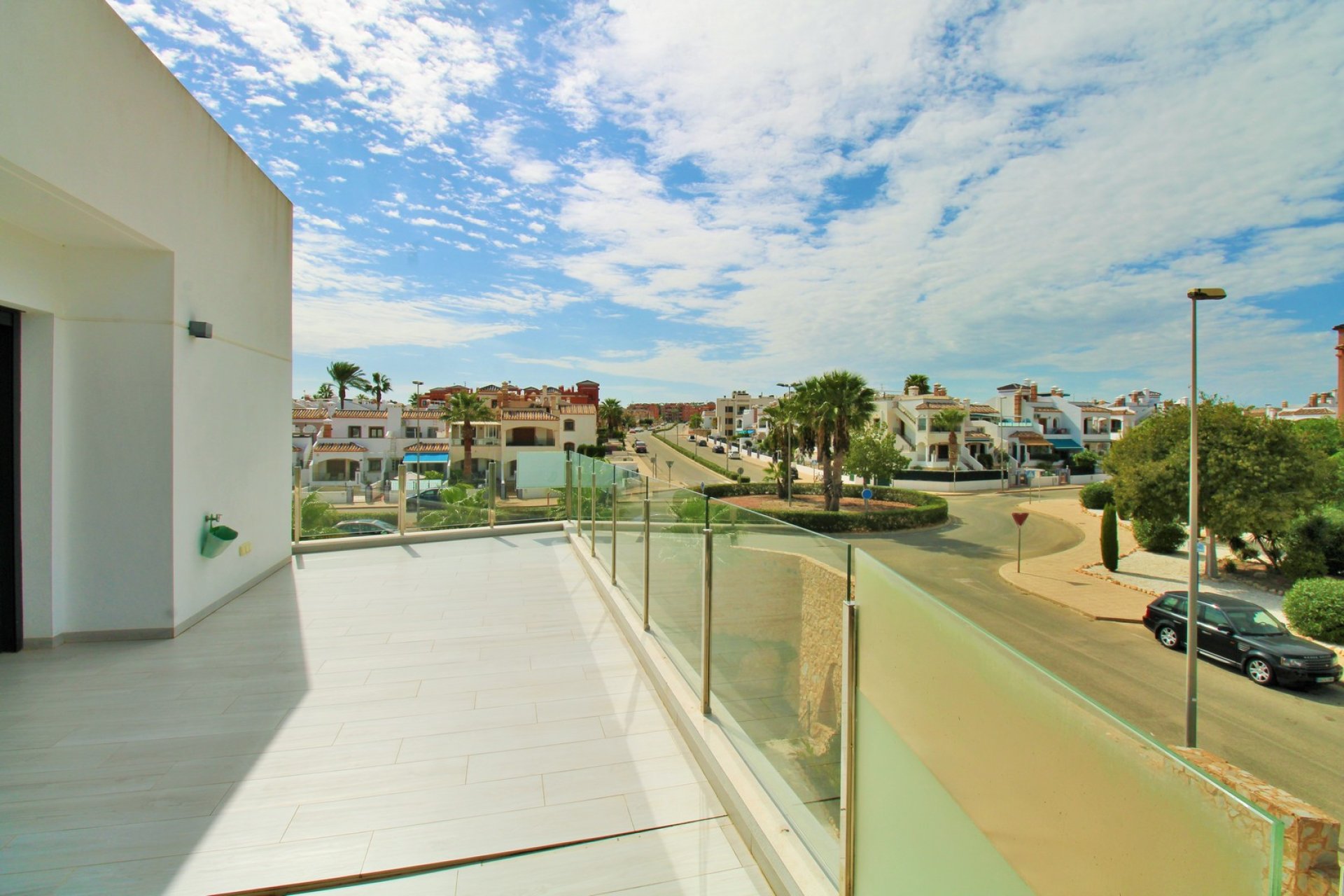 Resale - Apartment -
Villamartín - PAU 8