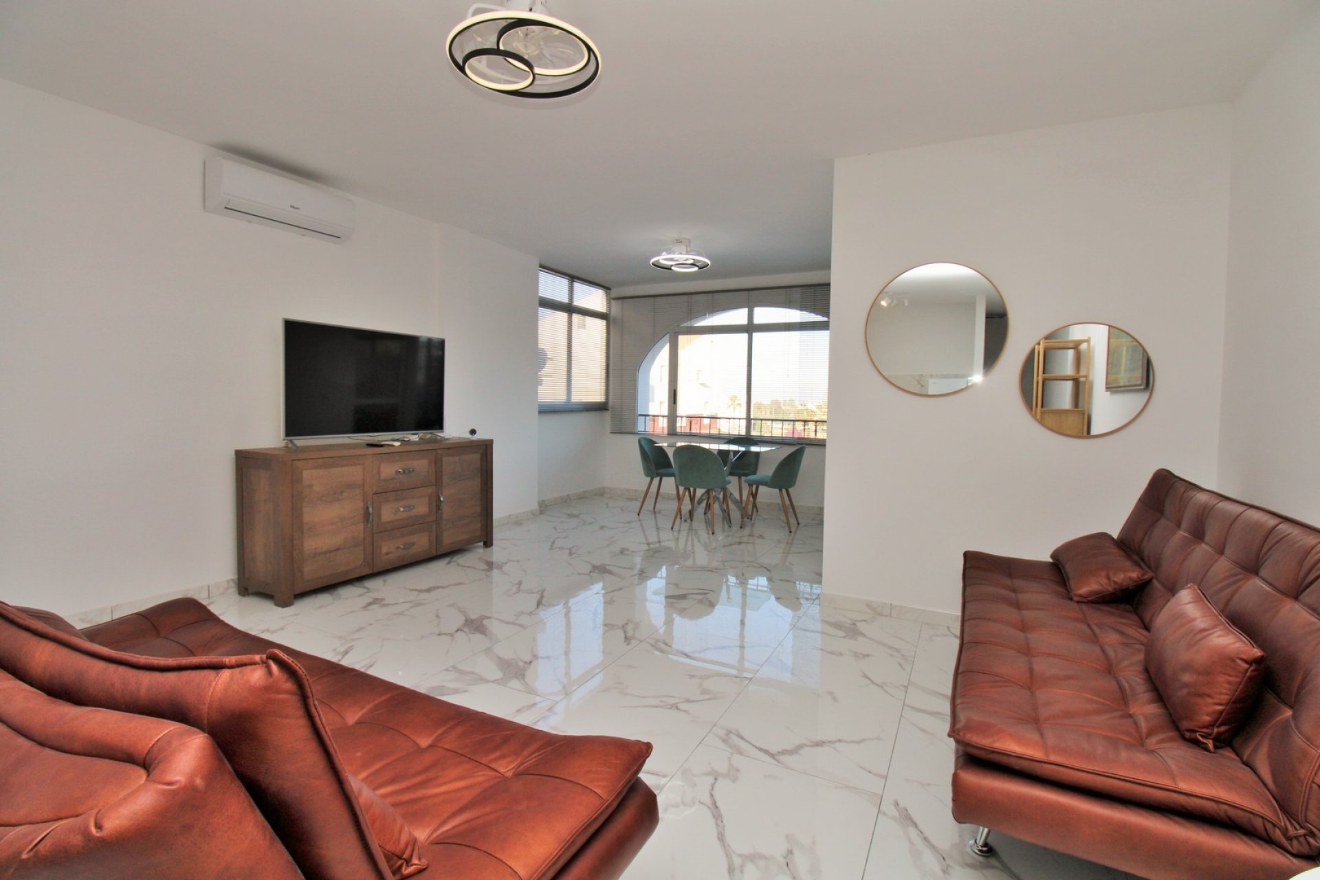 Resale - Apartment -
Villamartín - Villamartin