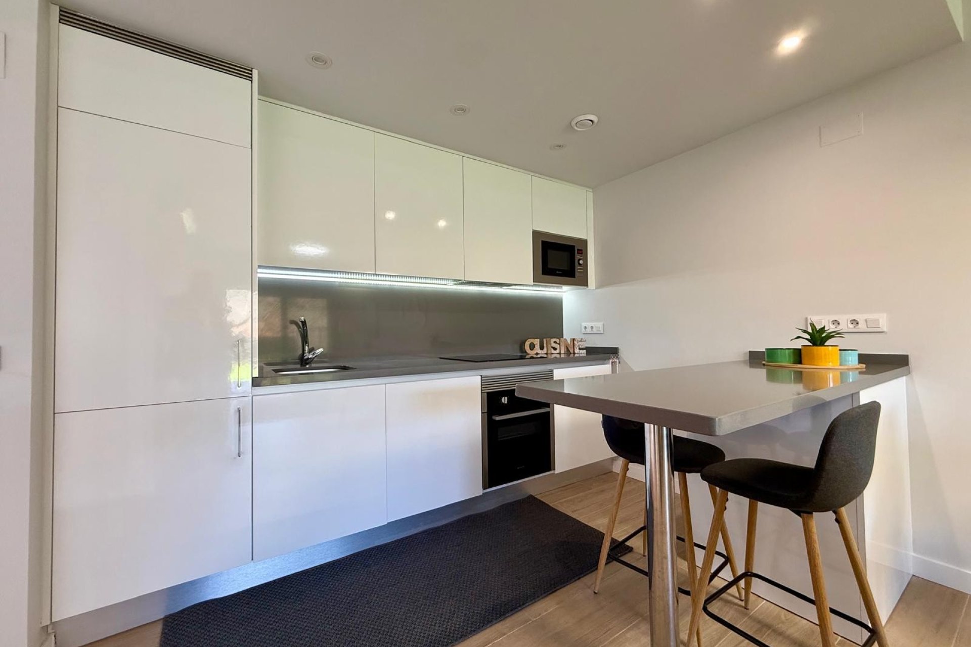 Resale - Apartment -
Villamartín - Villamartin