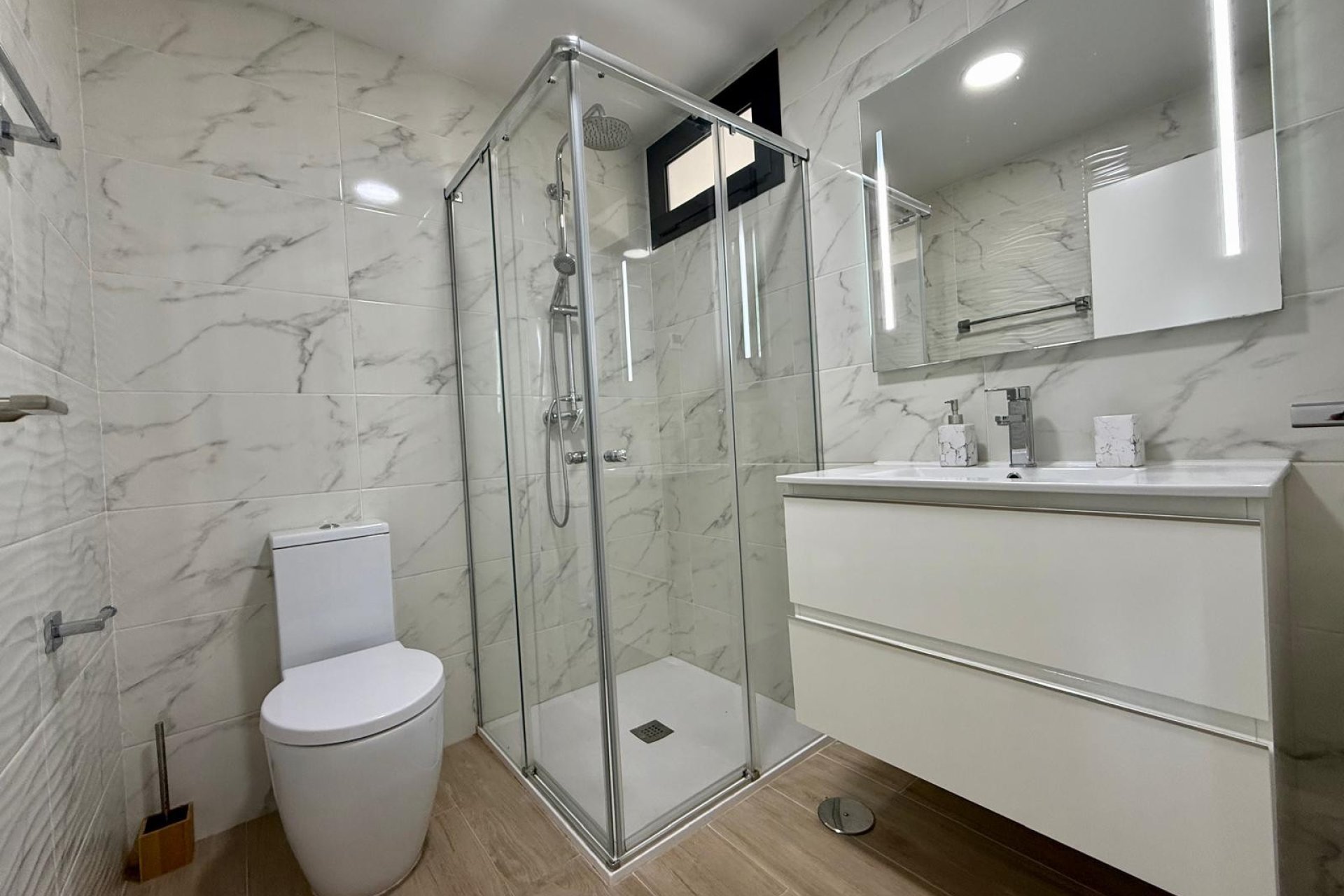 Resale - Apartment -
Villamartín - Villamartin