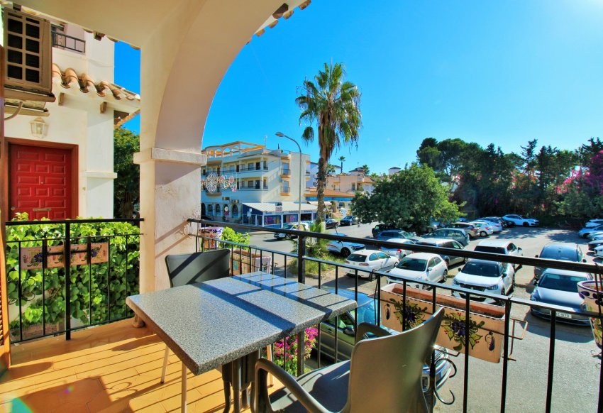 Resale - Apartment -
Villamartín - Villamartin