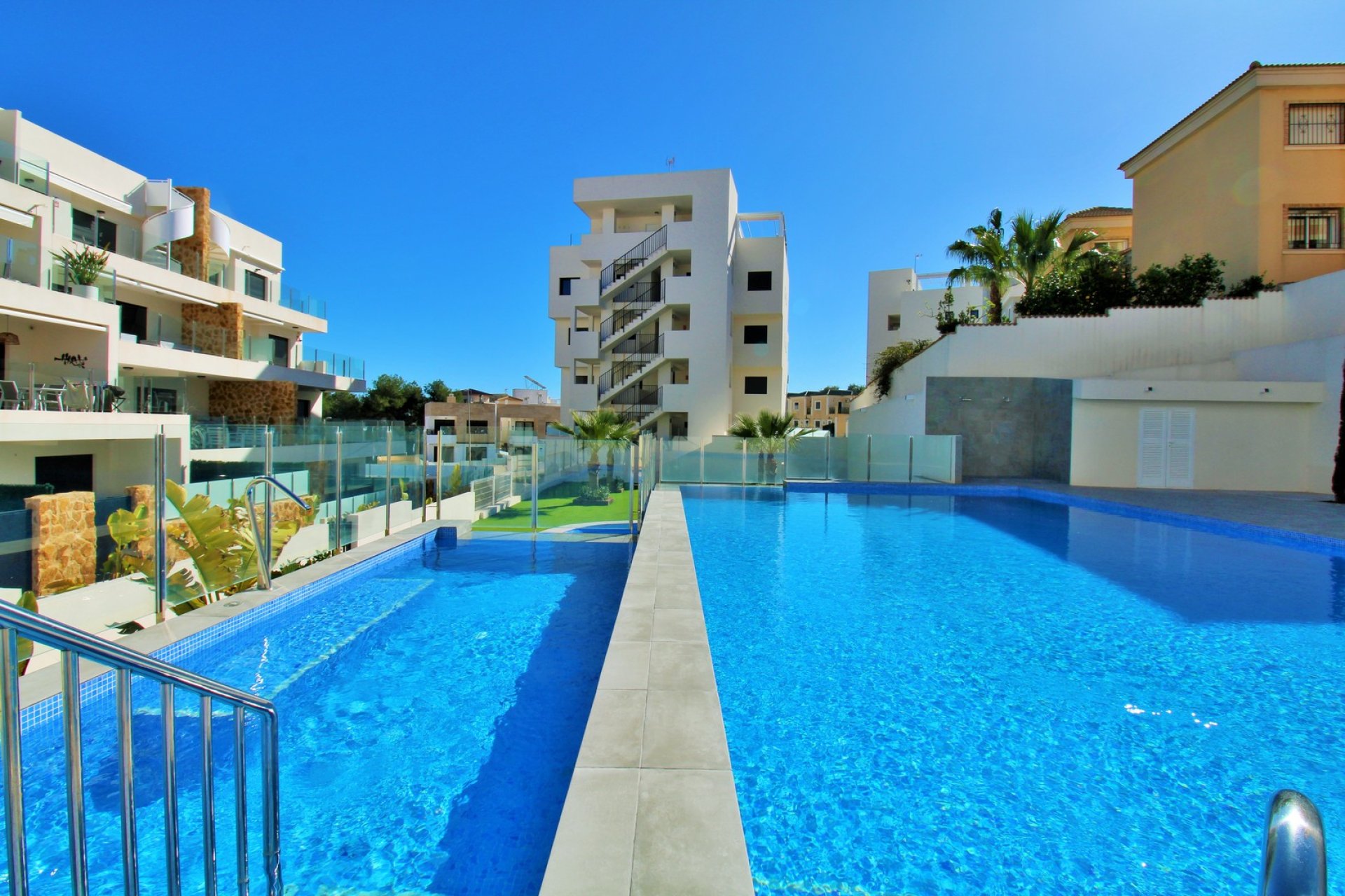Resale - Apartment -
Villamartín - Villamartin