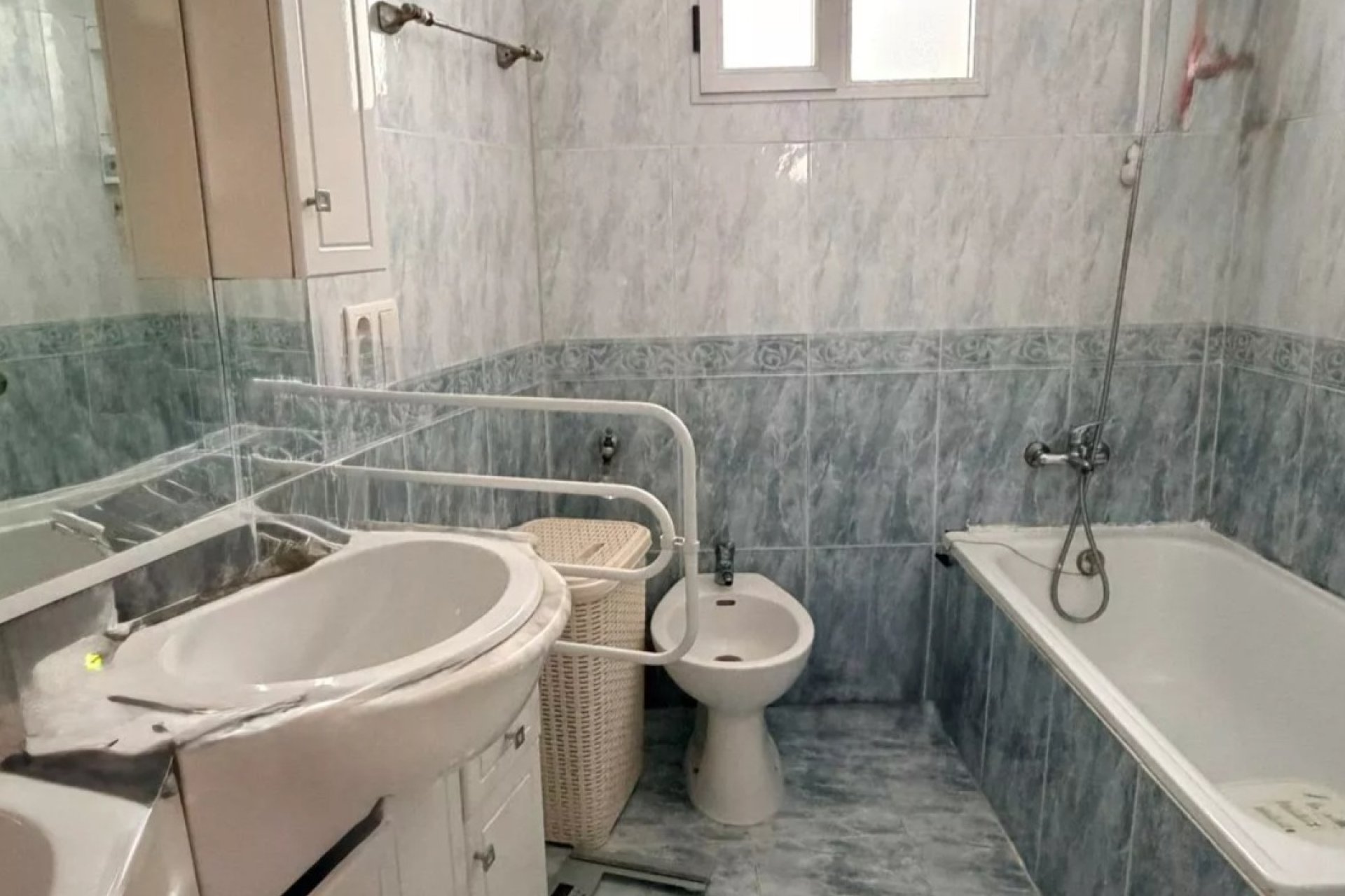 Resale - Apartment -
Villamartín - Villamartin