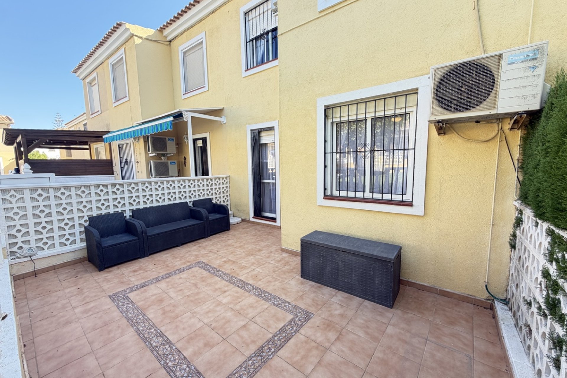 Resale - Apartment -
Villamartín - Villamartin